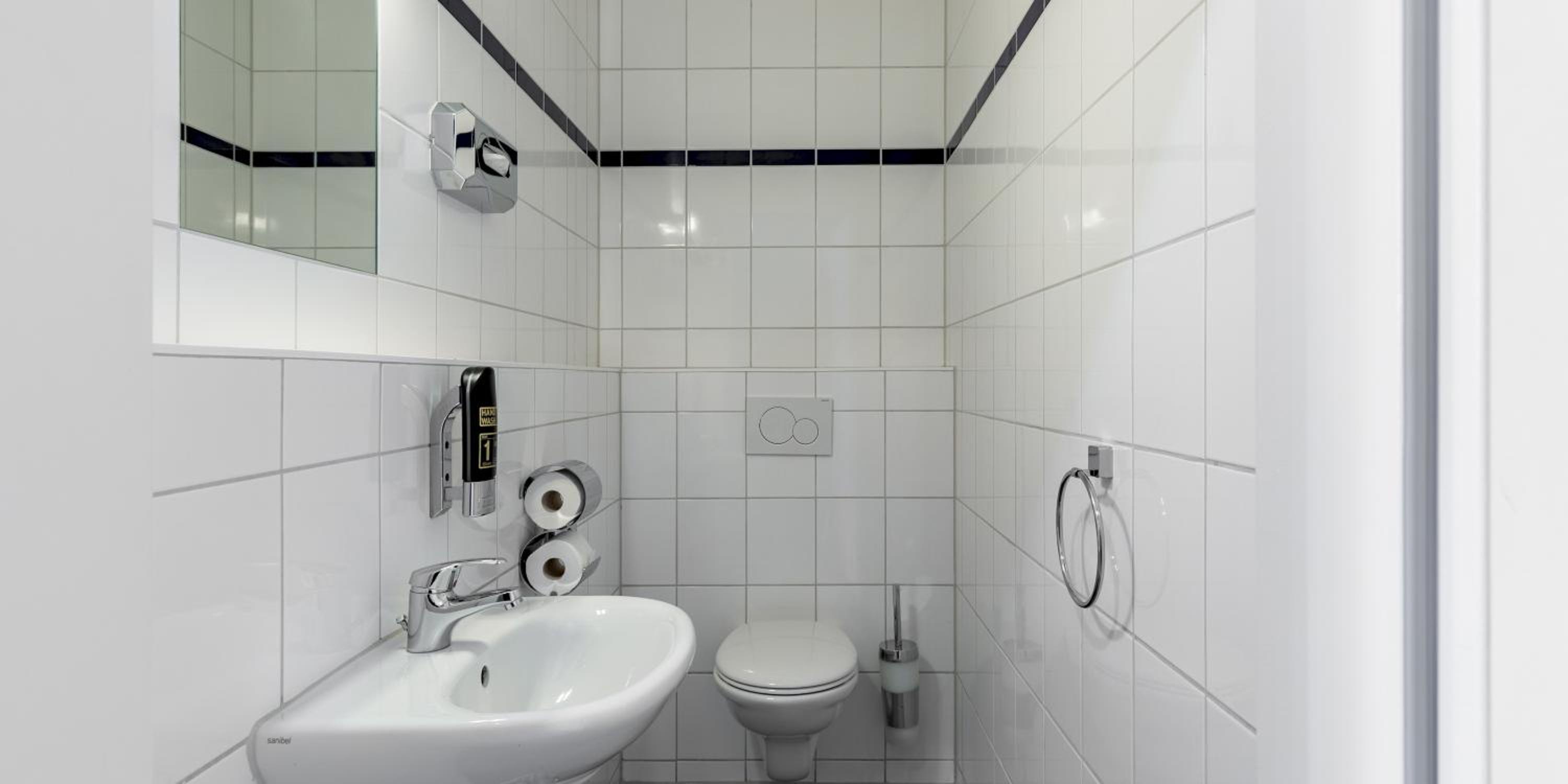Quadruple Room - Photo 5