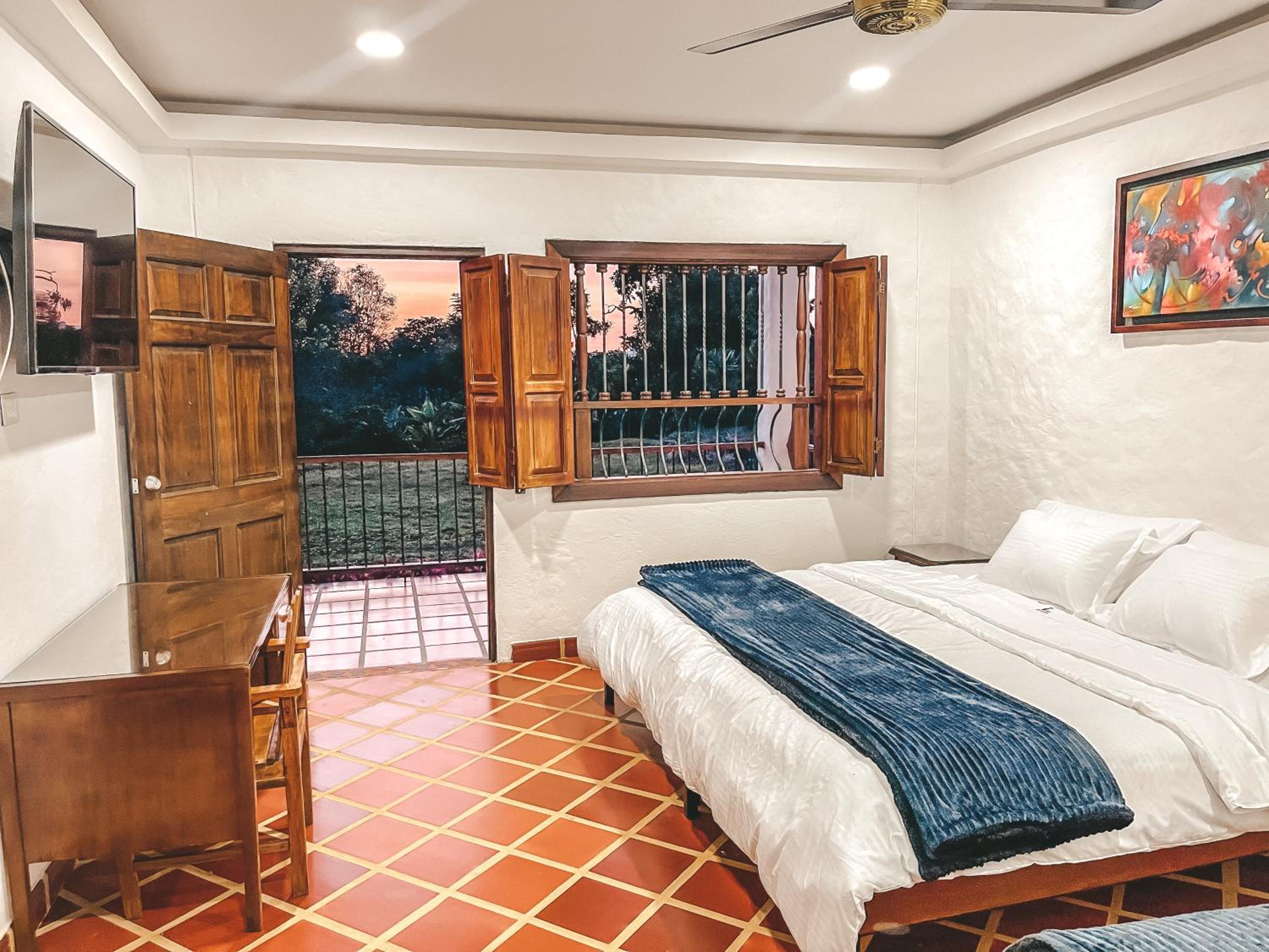 Single Room with Balcony photo 2