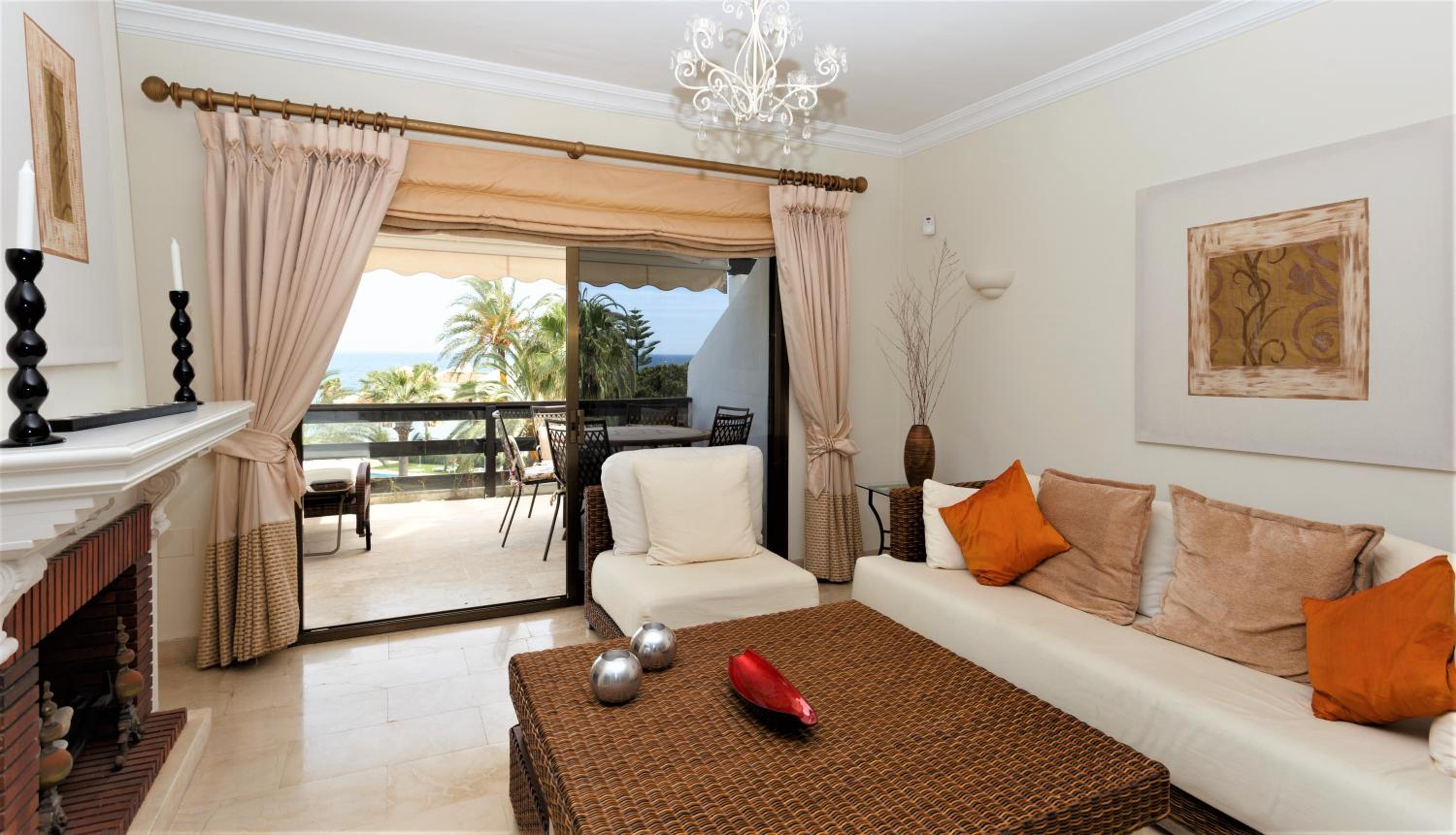 One-Bedroom Apartment - Photo 4