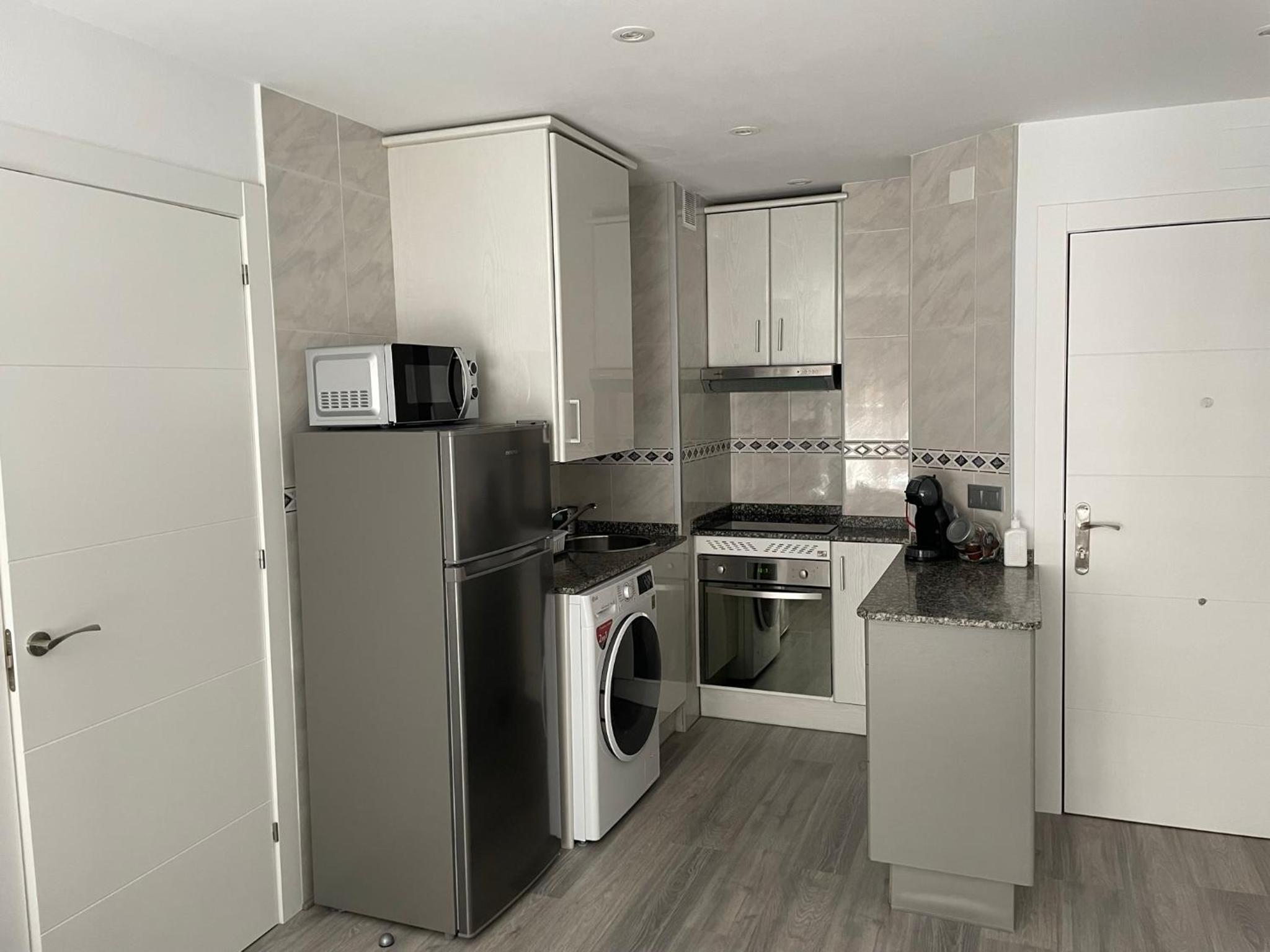 One-Bedroom Apartment - Photo 11