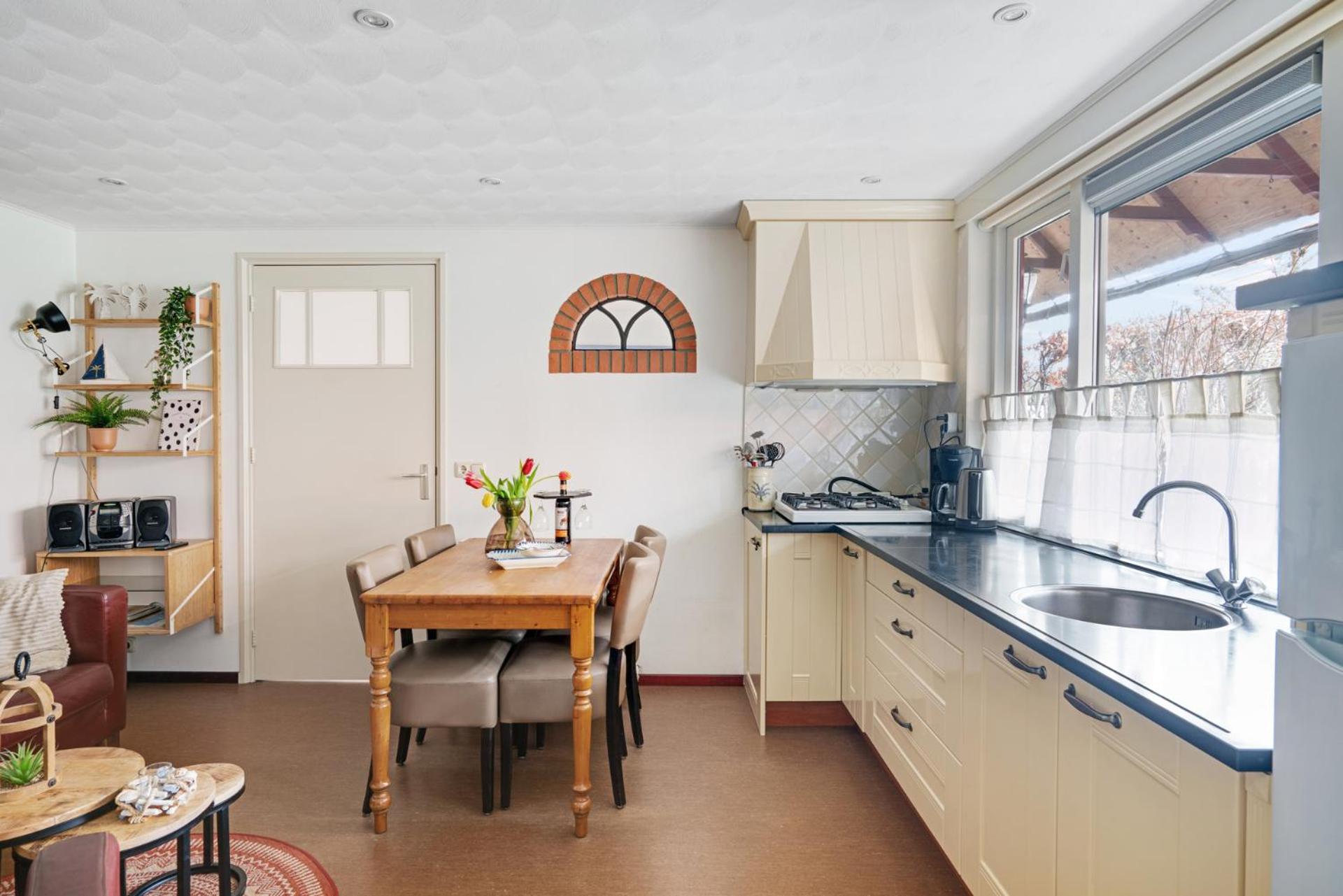 Apartment with Terrace photo 3
