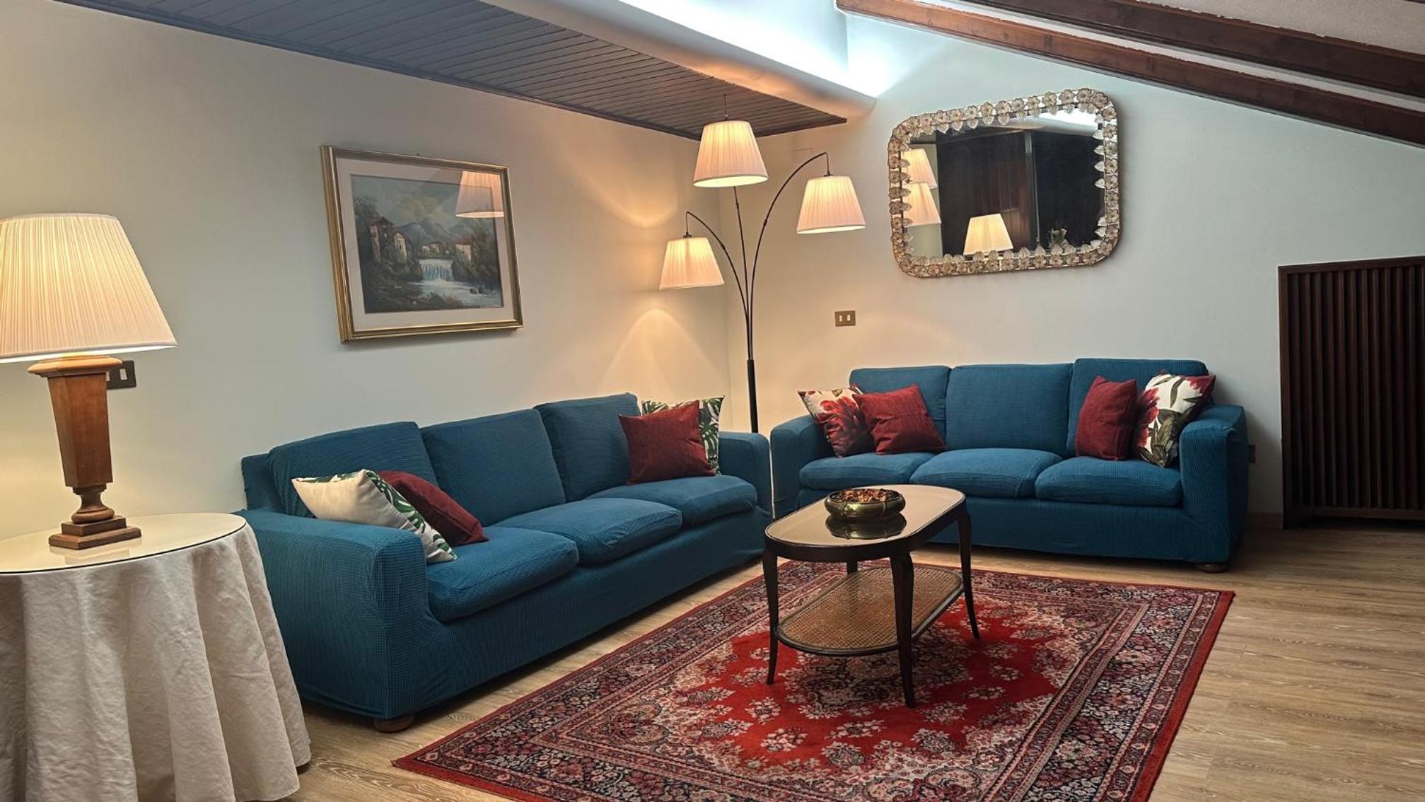 Queen Suite with Spa Bath