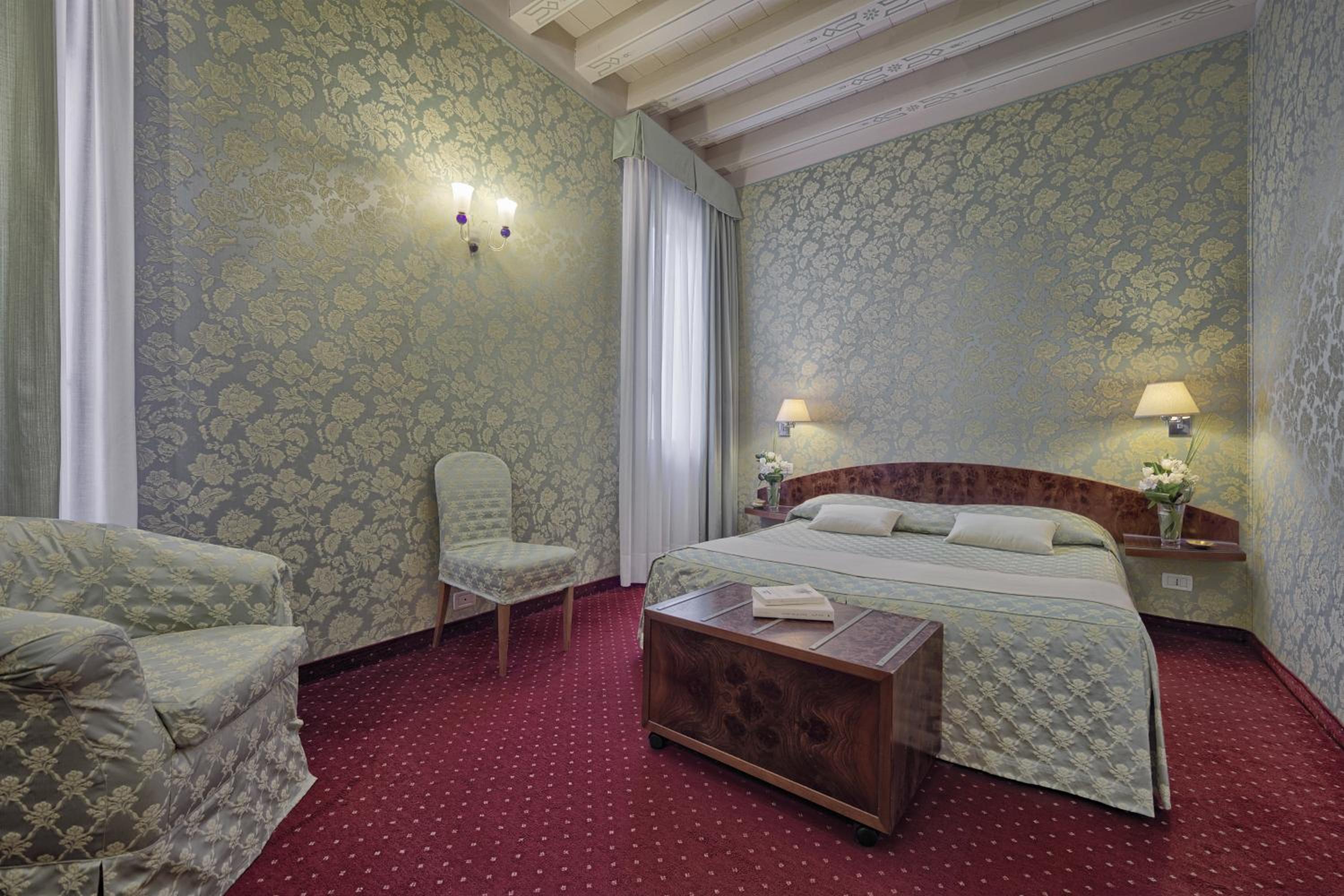 Superior Double Room photo 1
