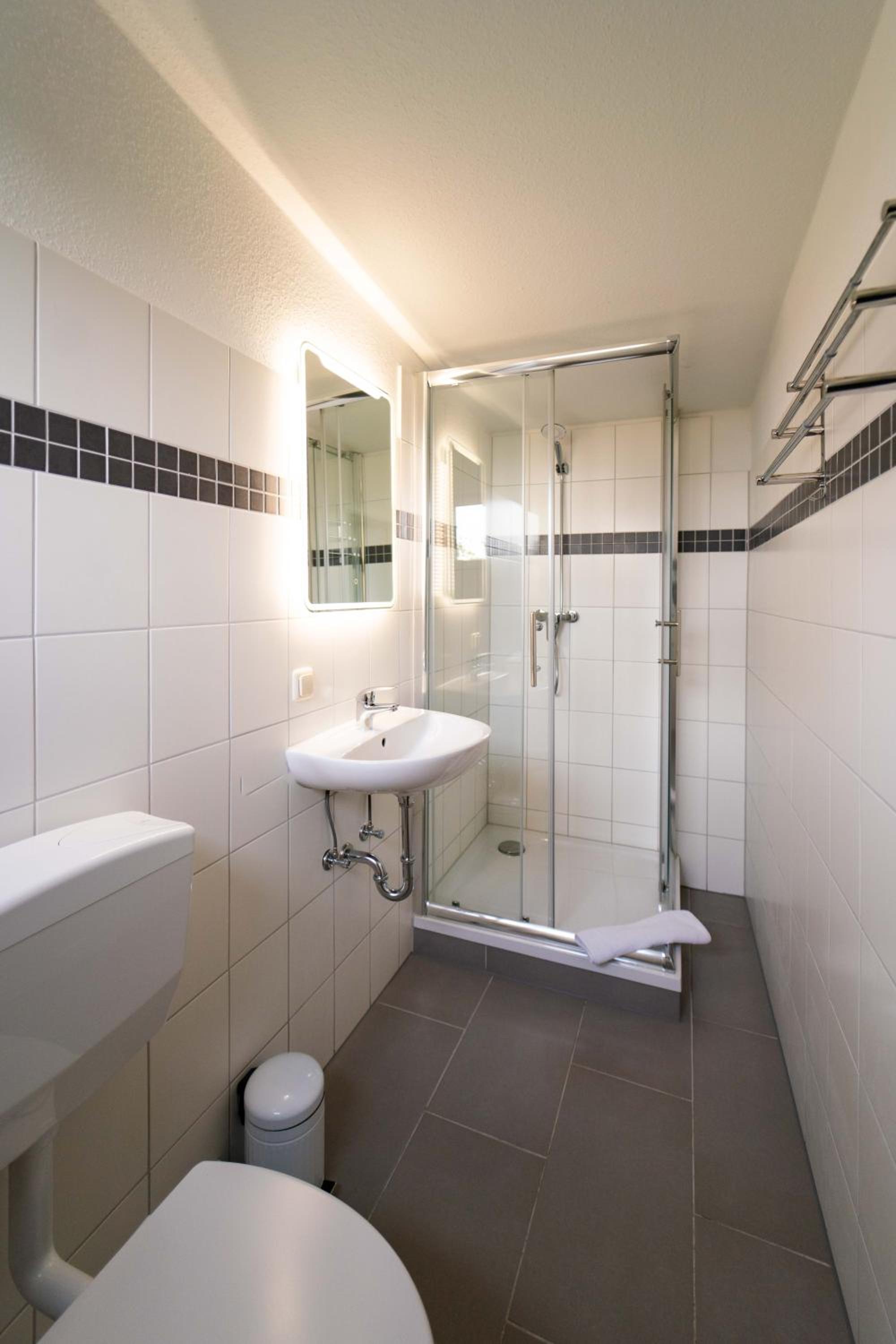 Comfort One-Bedroom Apartment thumbnail 5