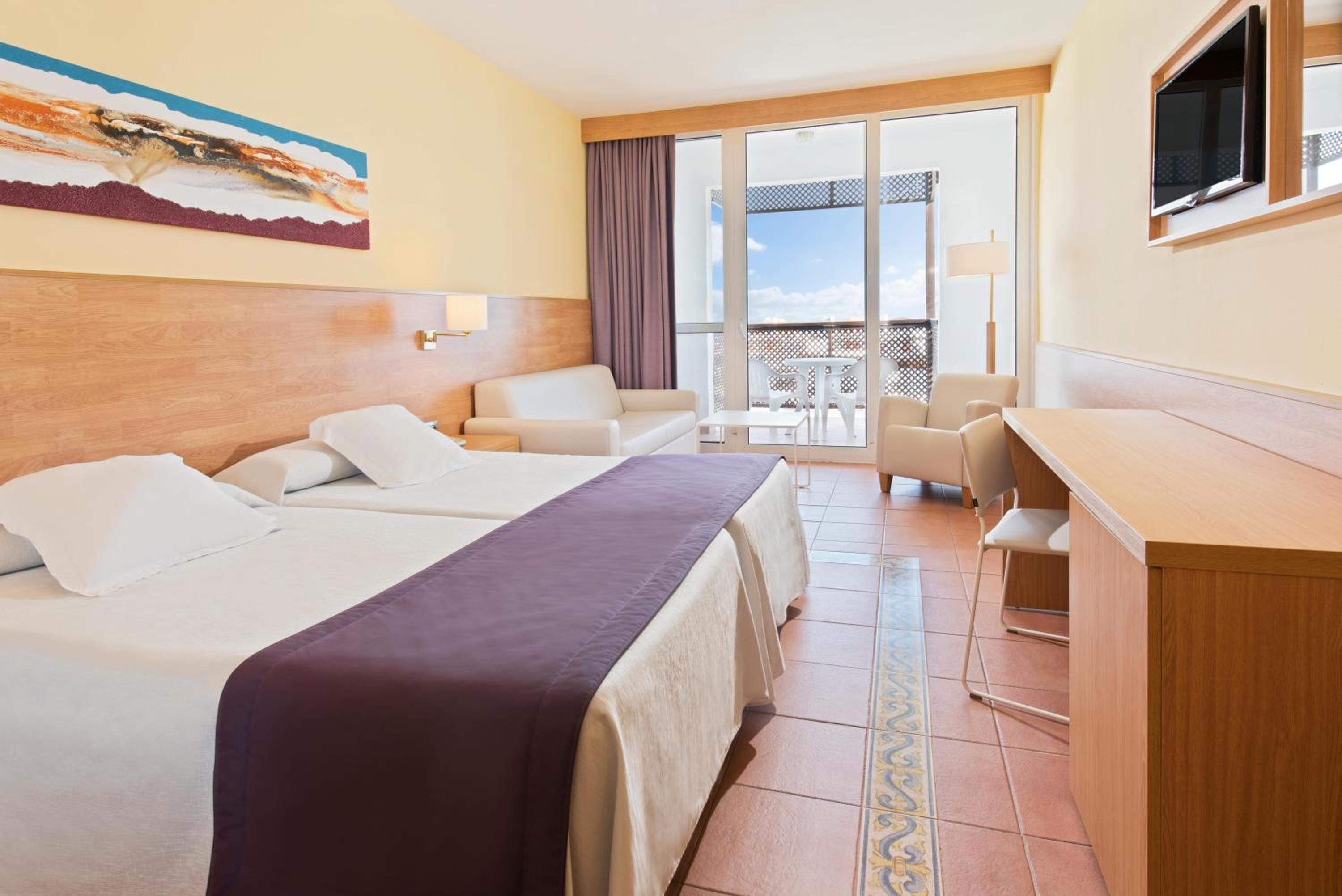 Habitación Doble Estándar (3 Adultos)