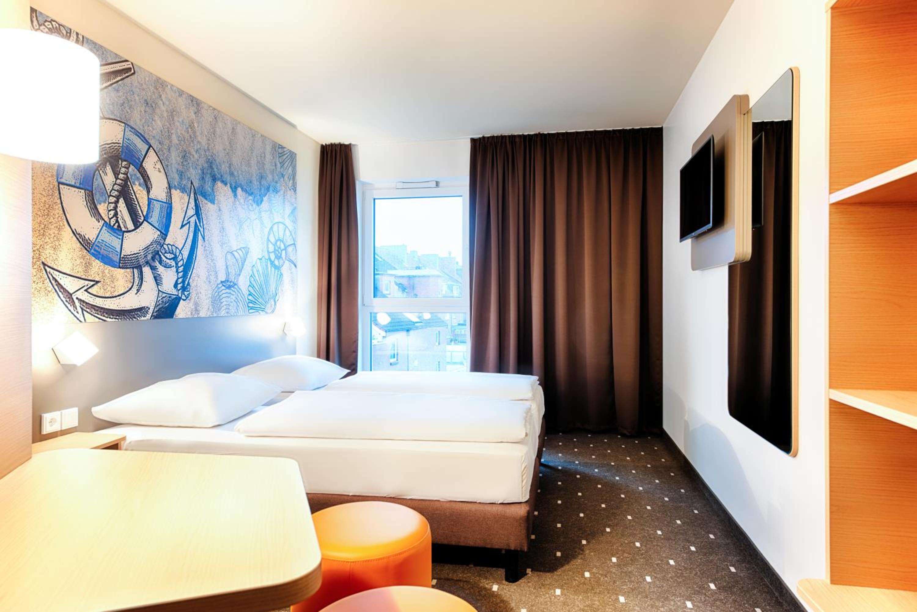 Twin Room - Photo 1