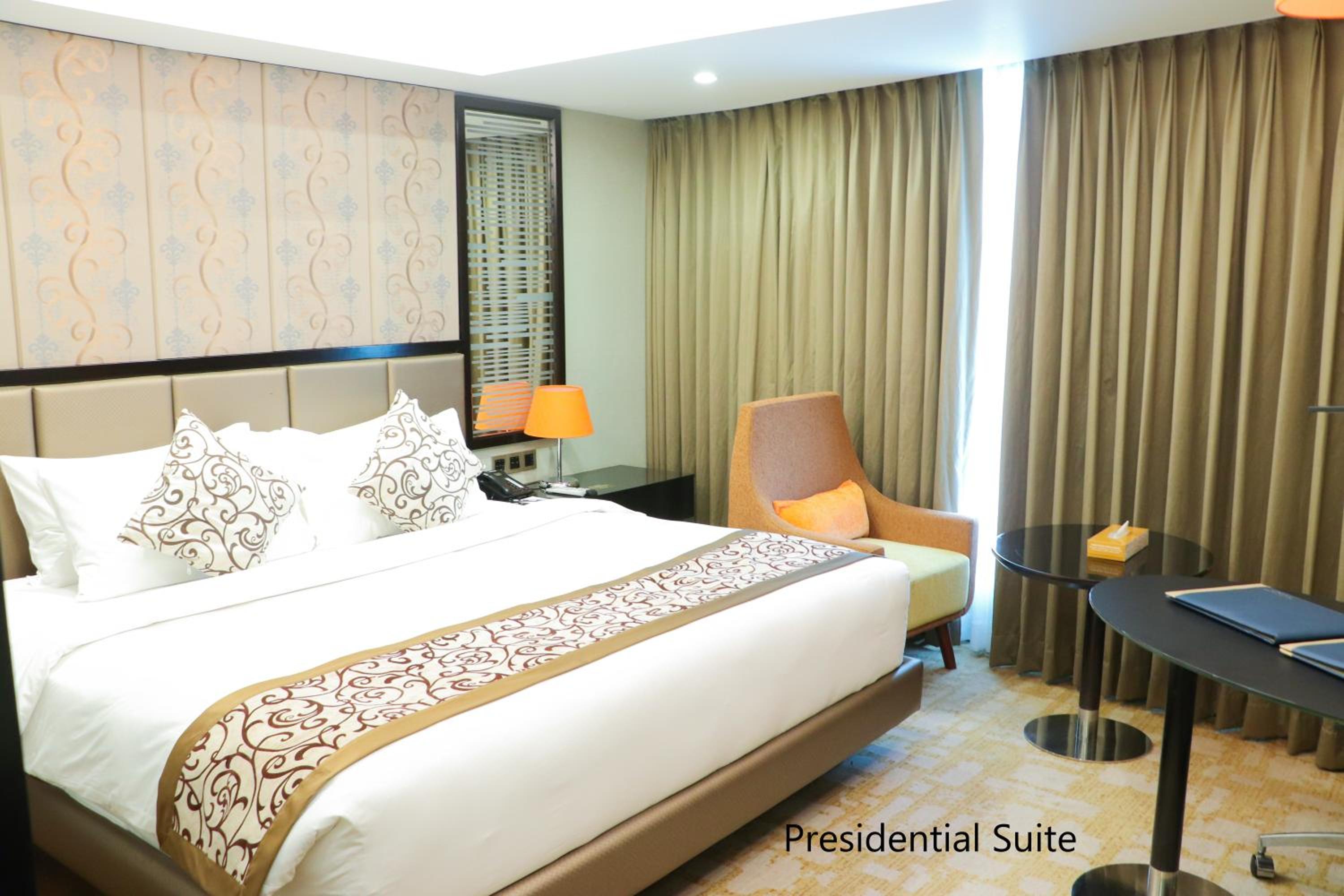 Presidential Club Suite (Access to the Club Lounge for guests aged 18 or above) photo 1