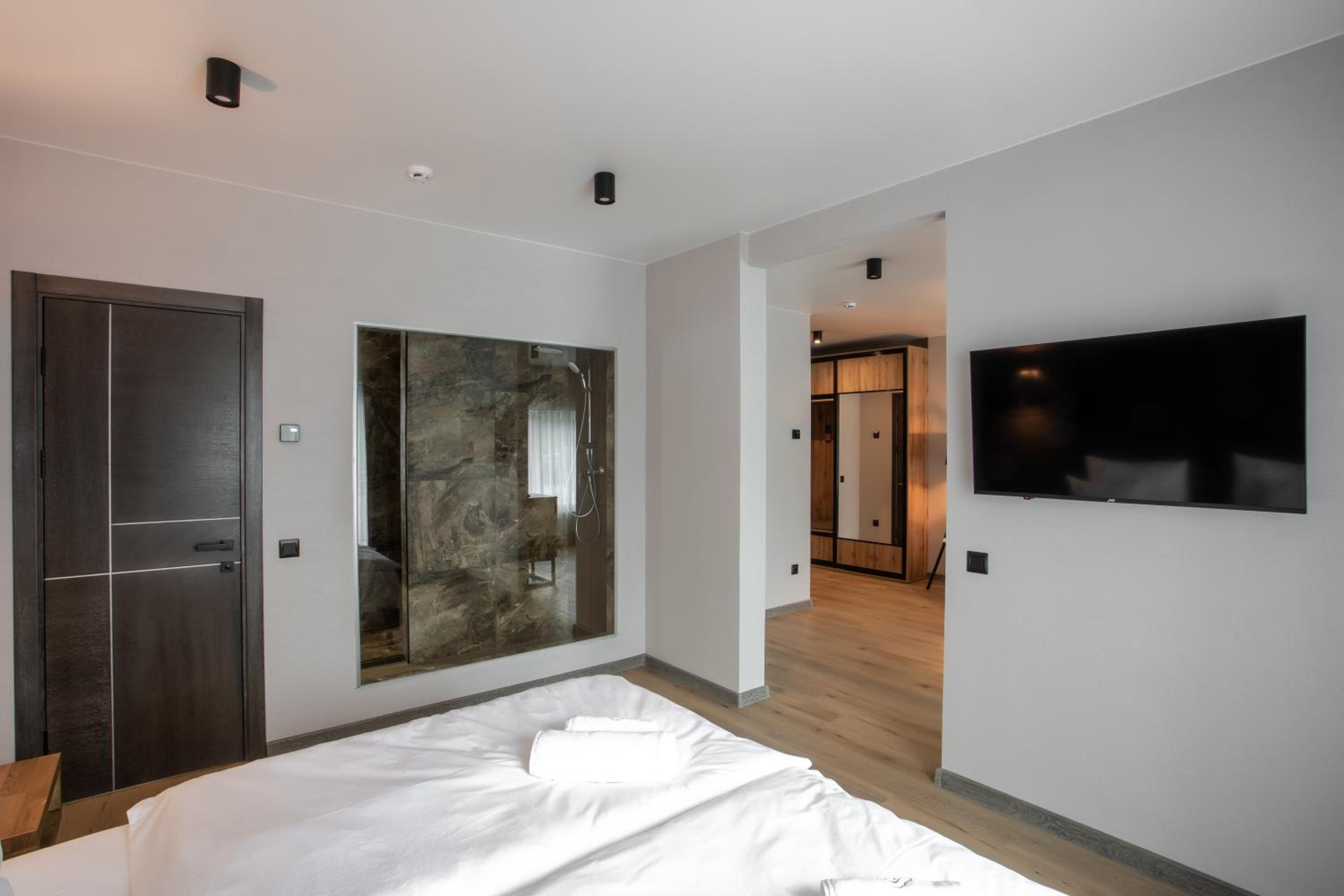 Honeymoon Suite With Spa Access