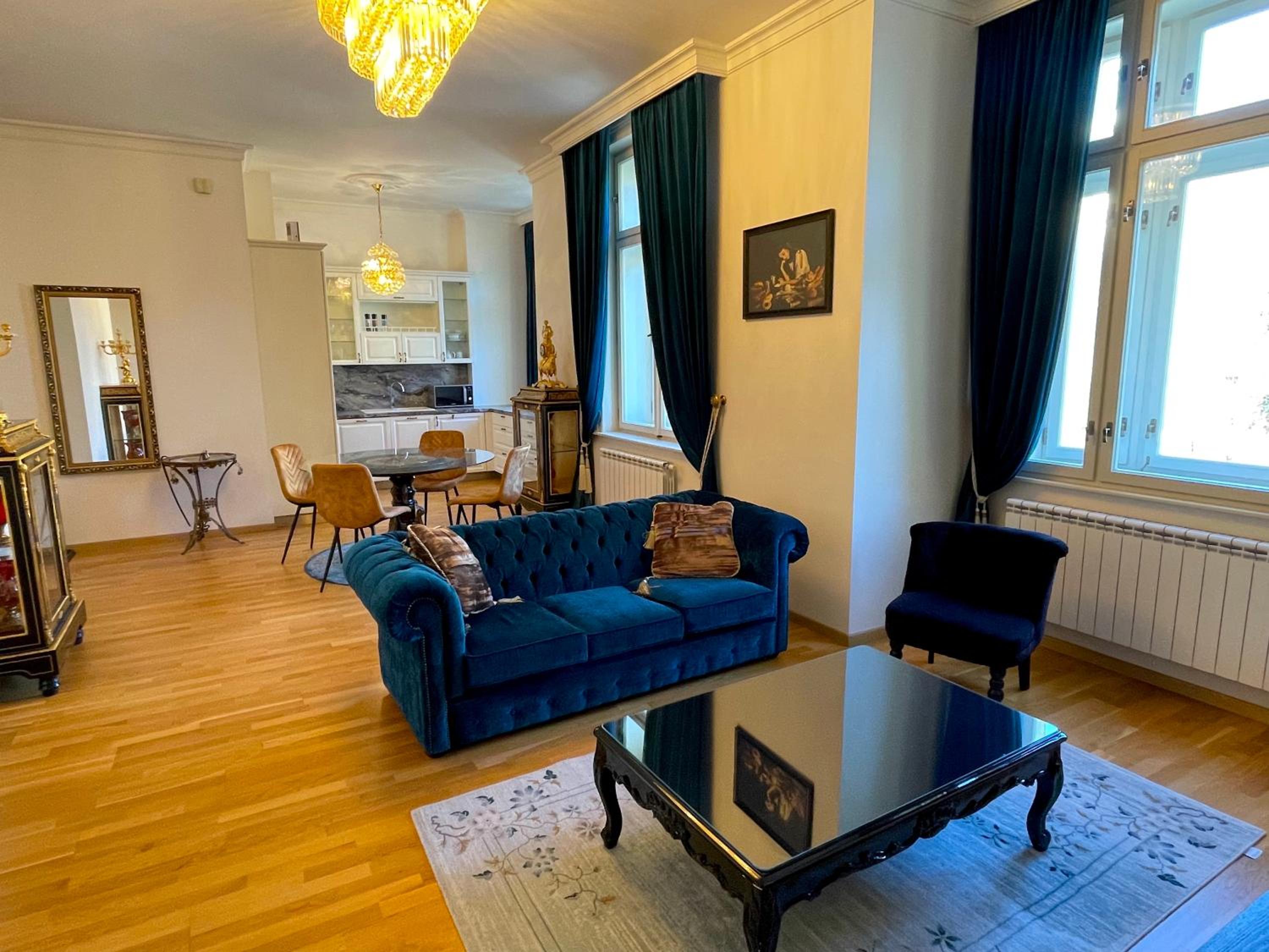 Deluxe Apartment photo 1