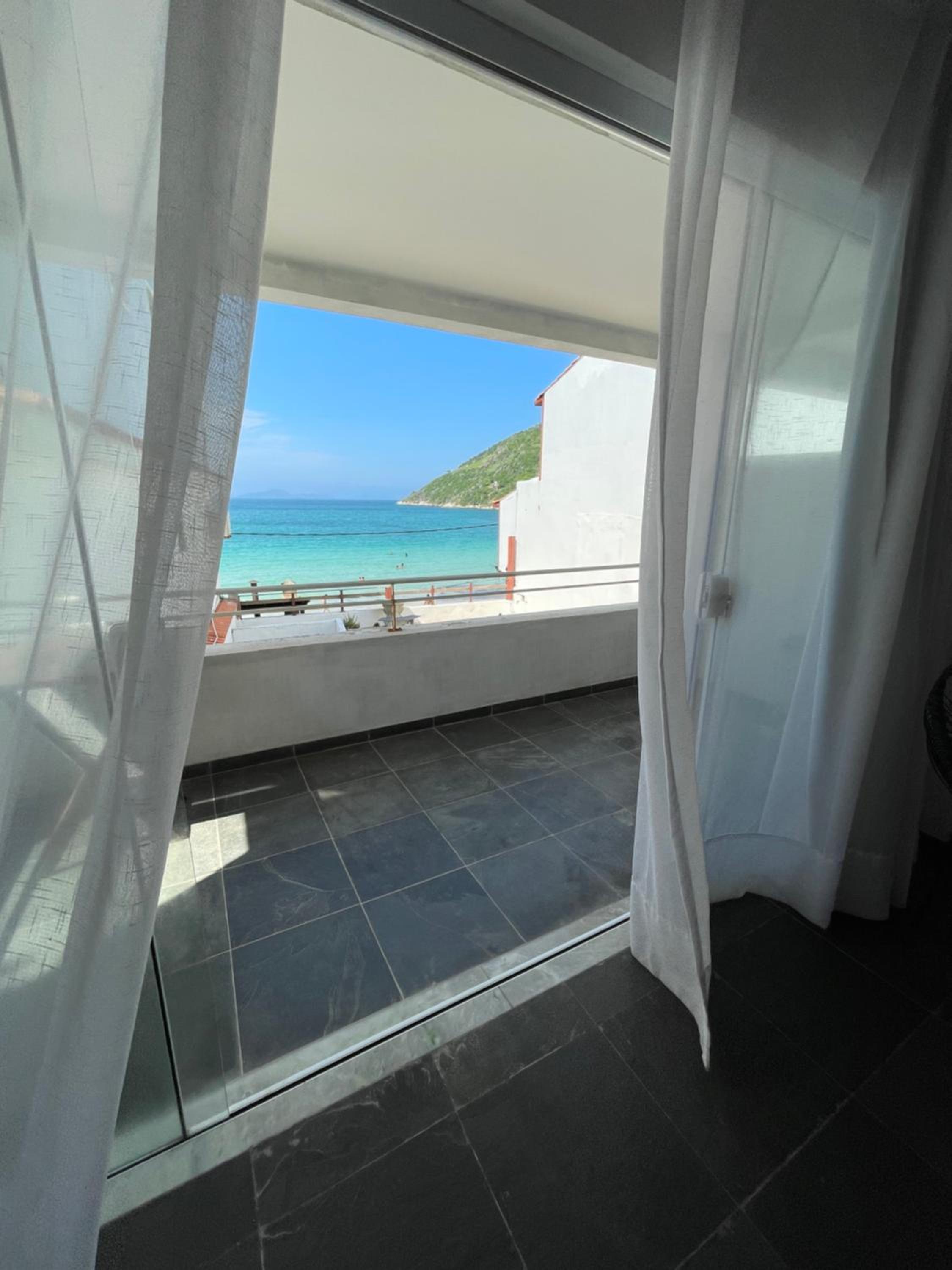 Junior Suite with Balcony - Photo 2