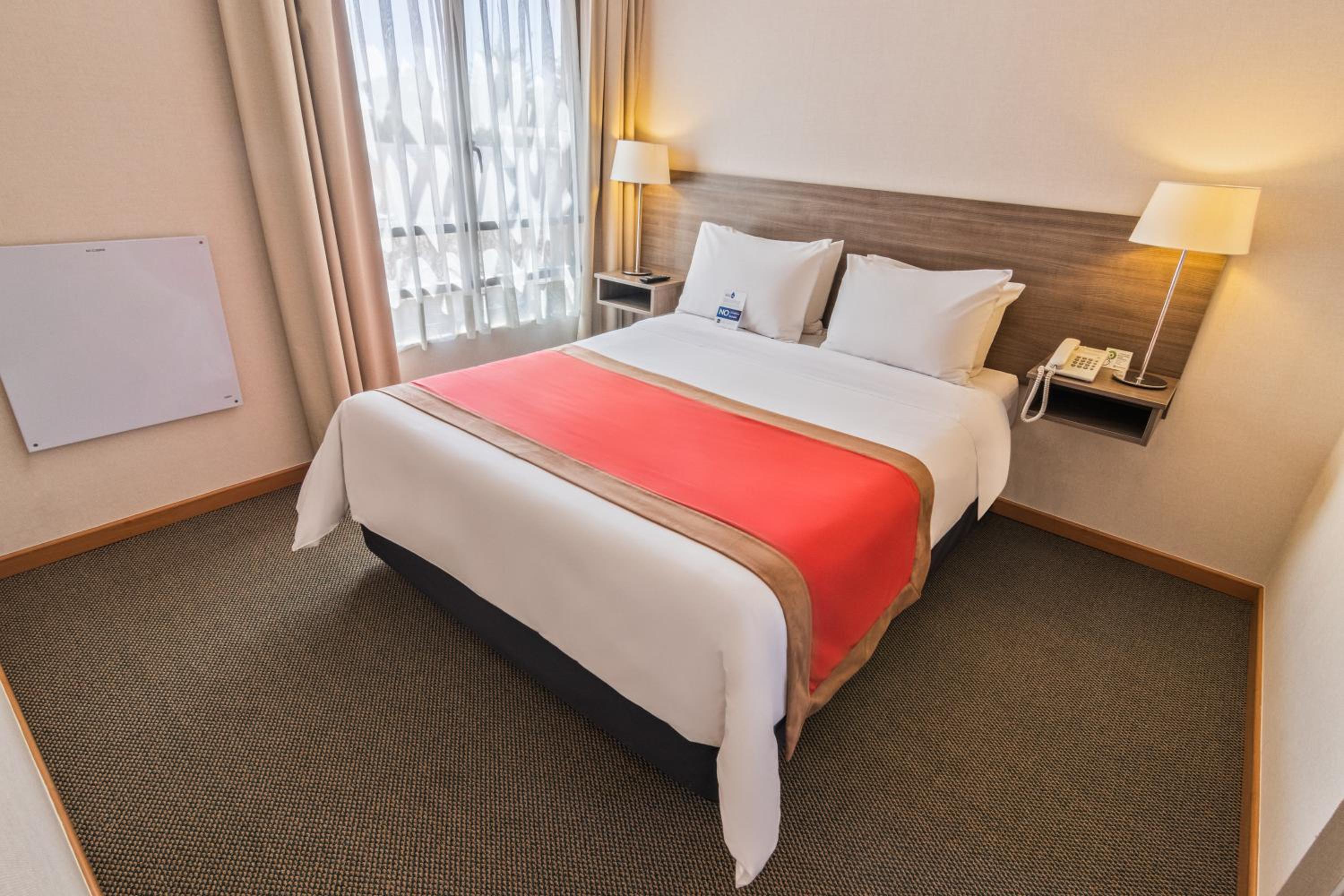Two-Bedroom Suite with Two Queen Beds photo 2