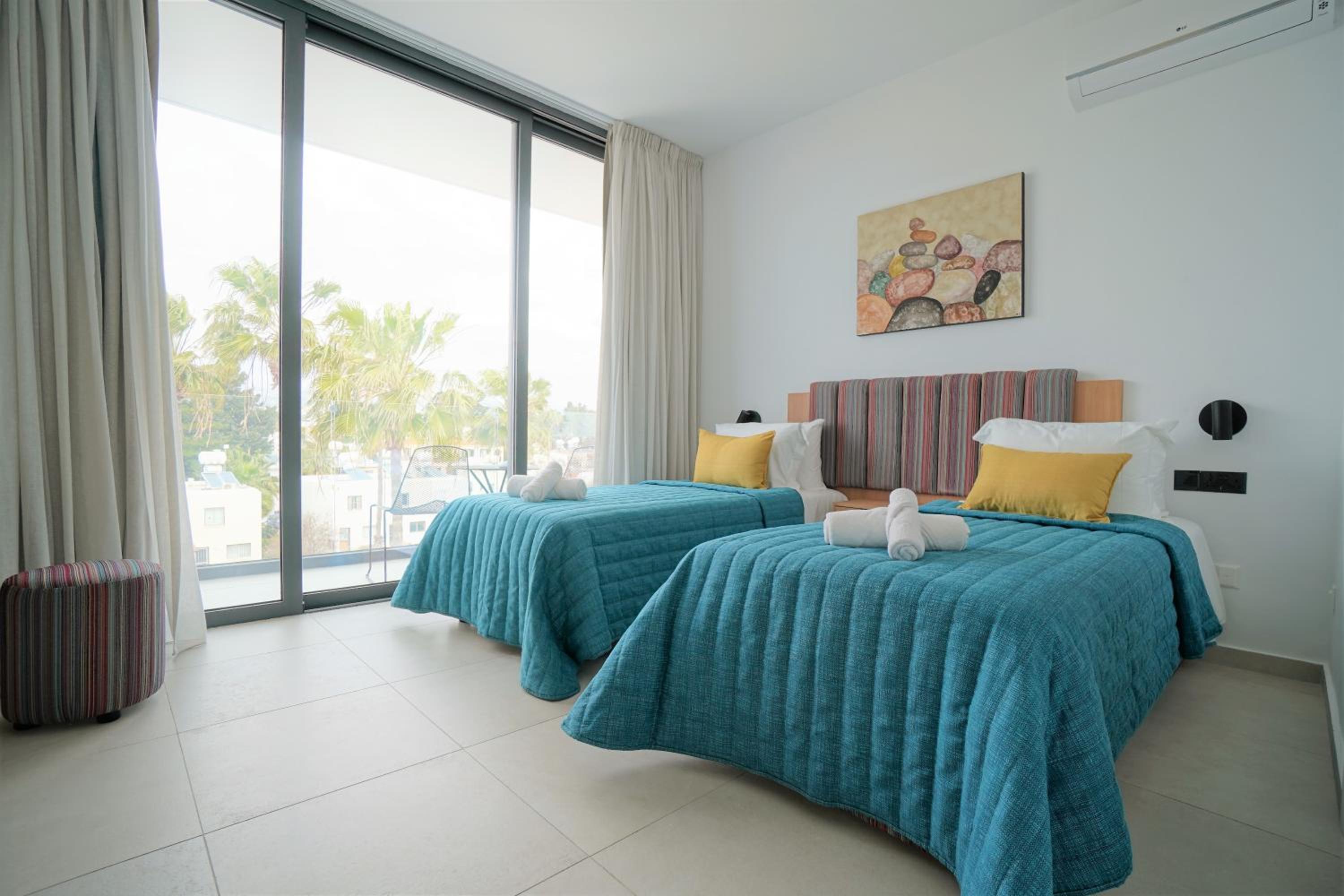 Double or Twin Room - Photo 11