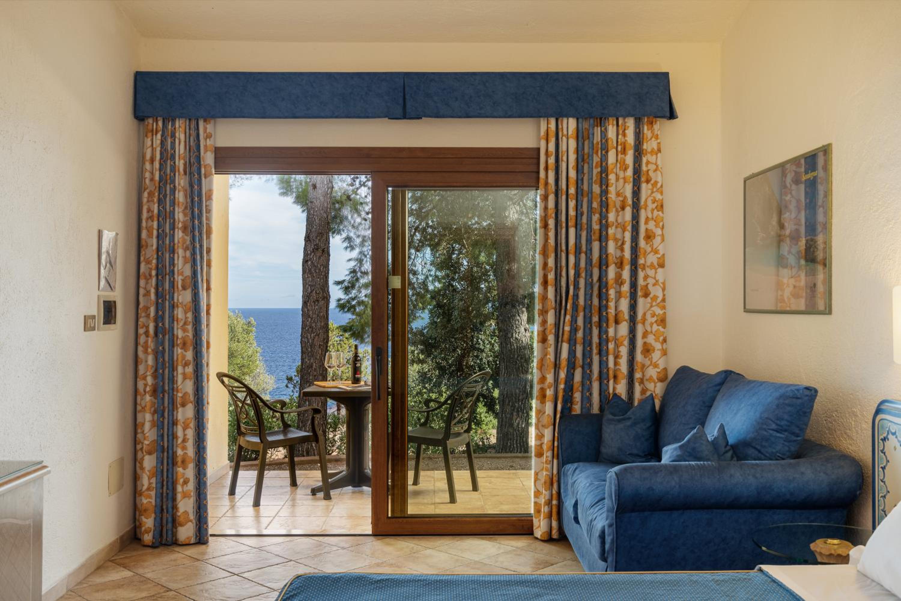Triple Room - Photo 19