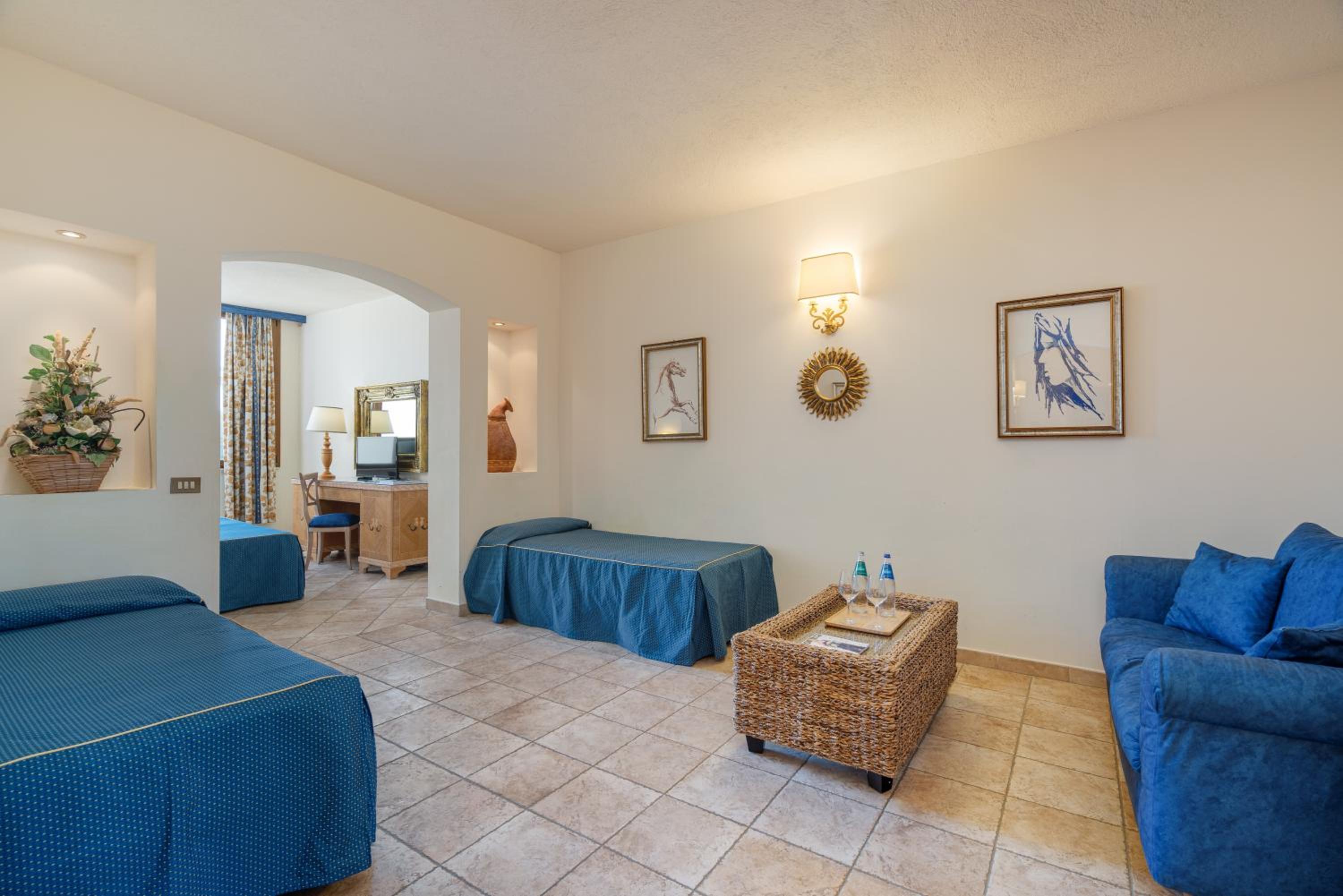 Quadruple Room - Photo 1