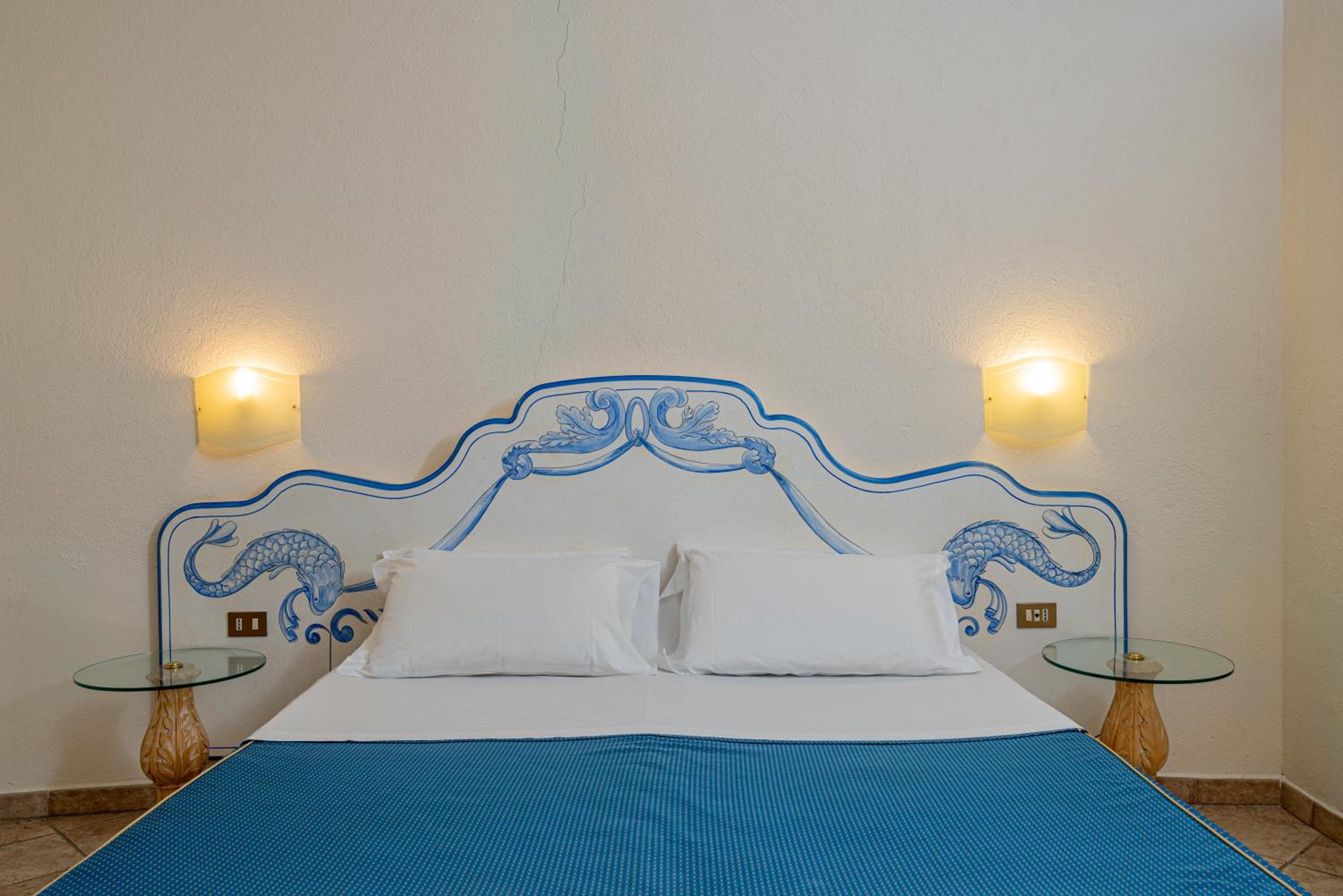 Double or Twin Room - Photo 16