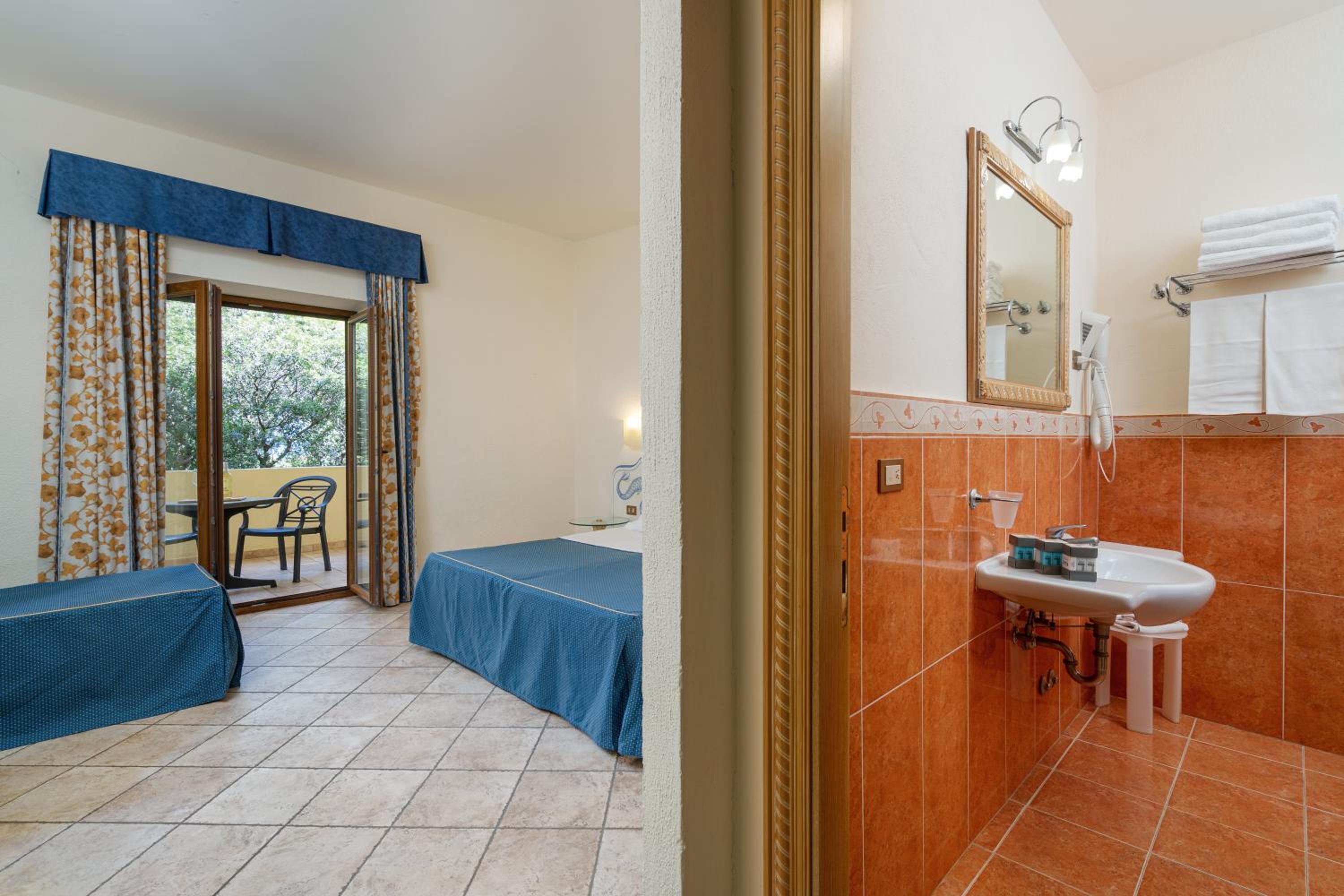 Triple Room - Photo 25