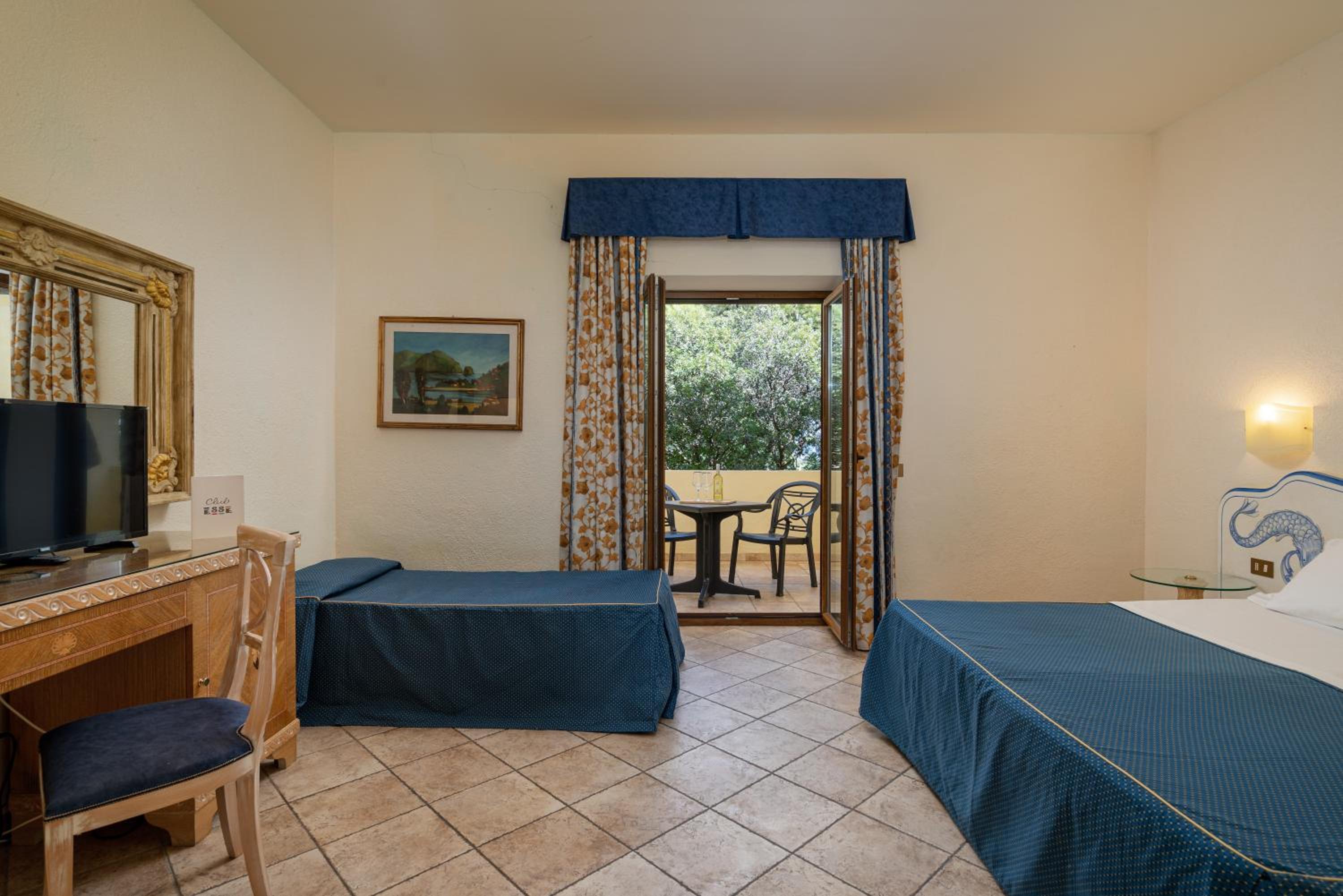Triple Room - Photo 26