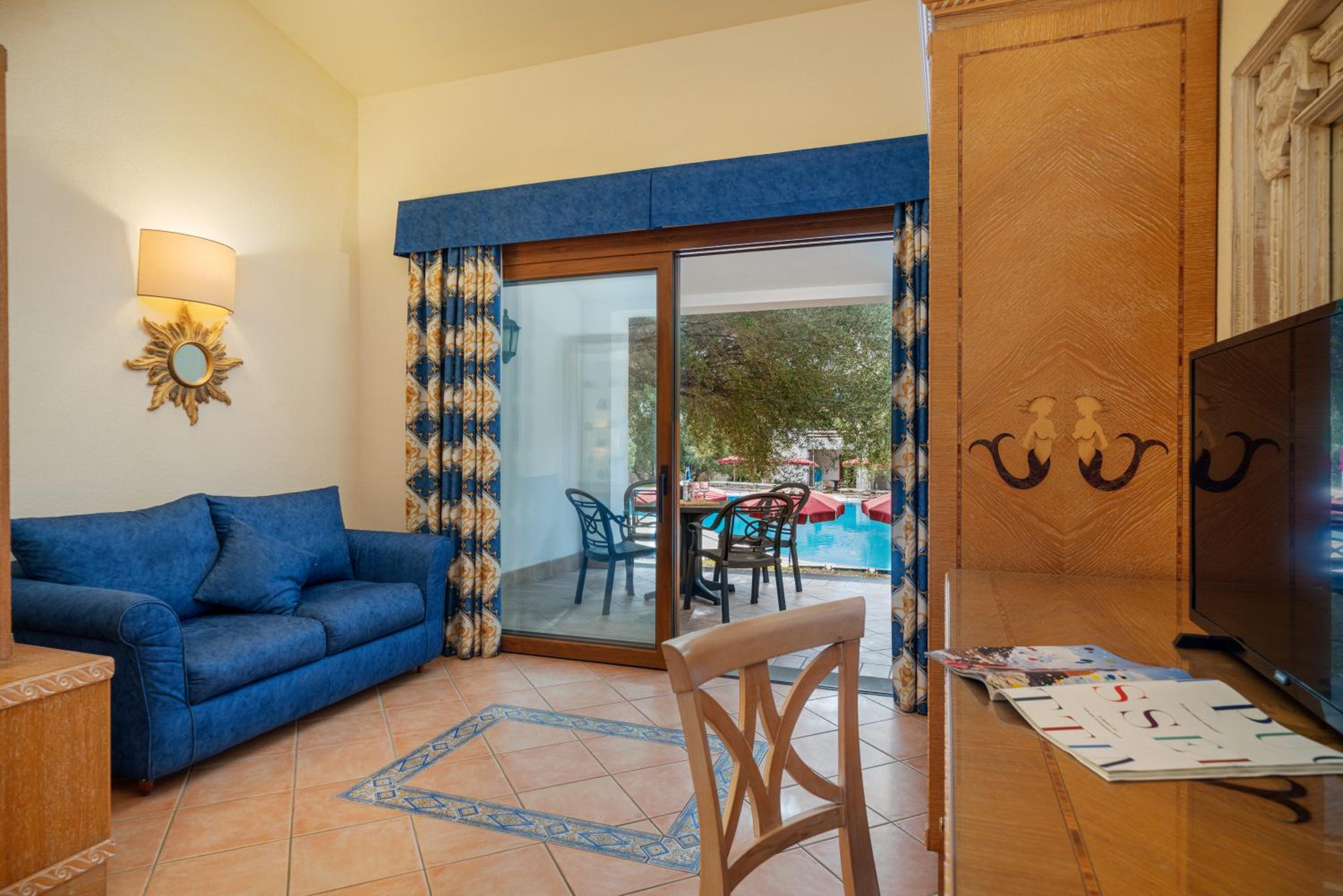 Superior Double or Twin Room - Photo 26