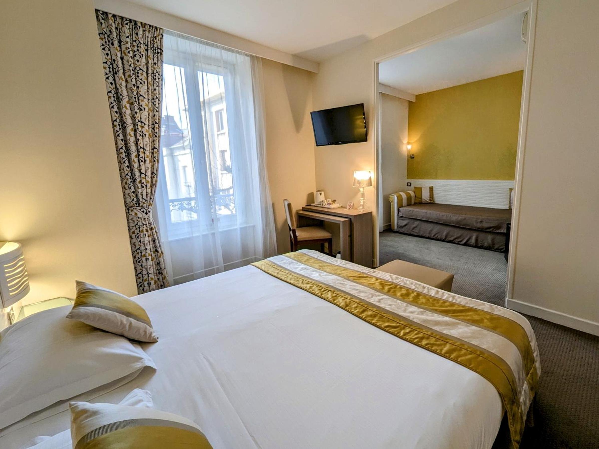 Superior Comfort Double Room 1 bed 180 - Photo 3