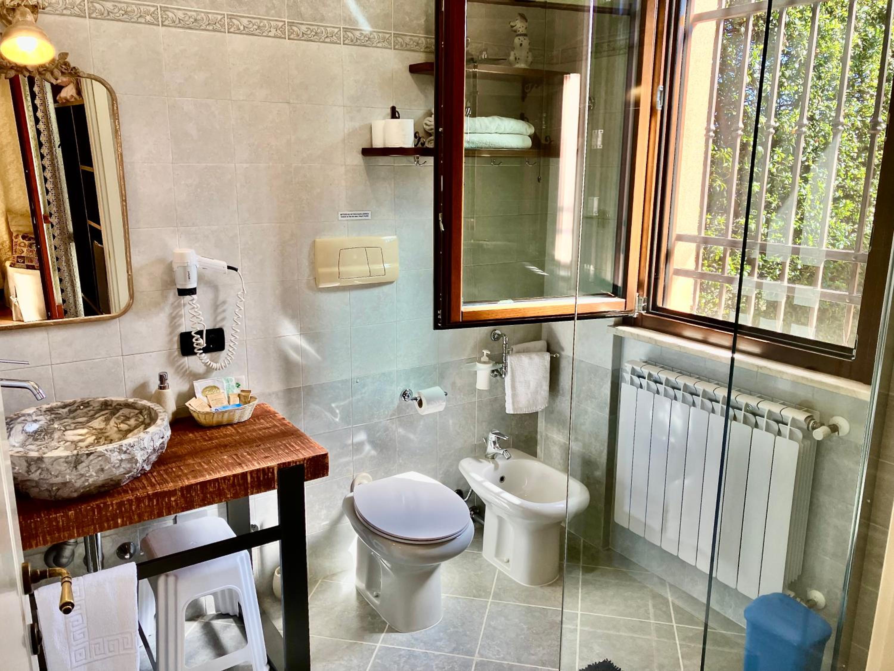 Deluxe Double or Twin Room with Spa Bath - Photo 31