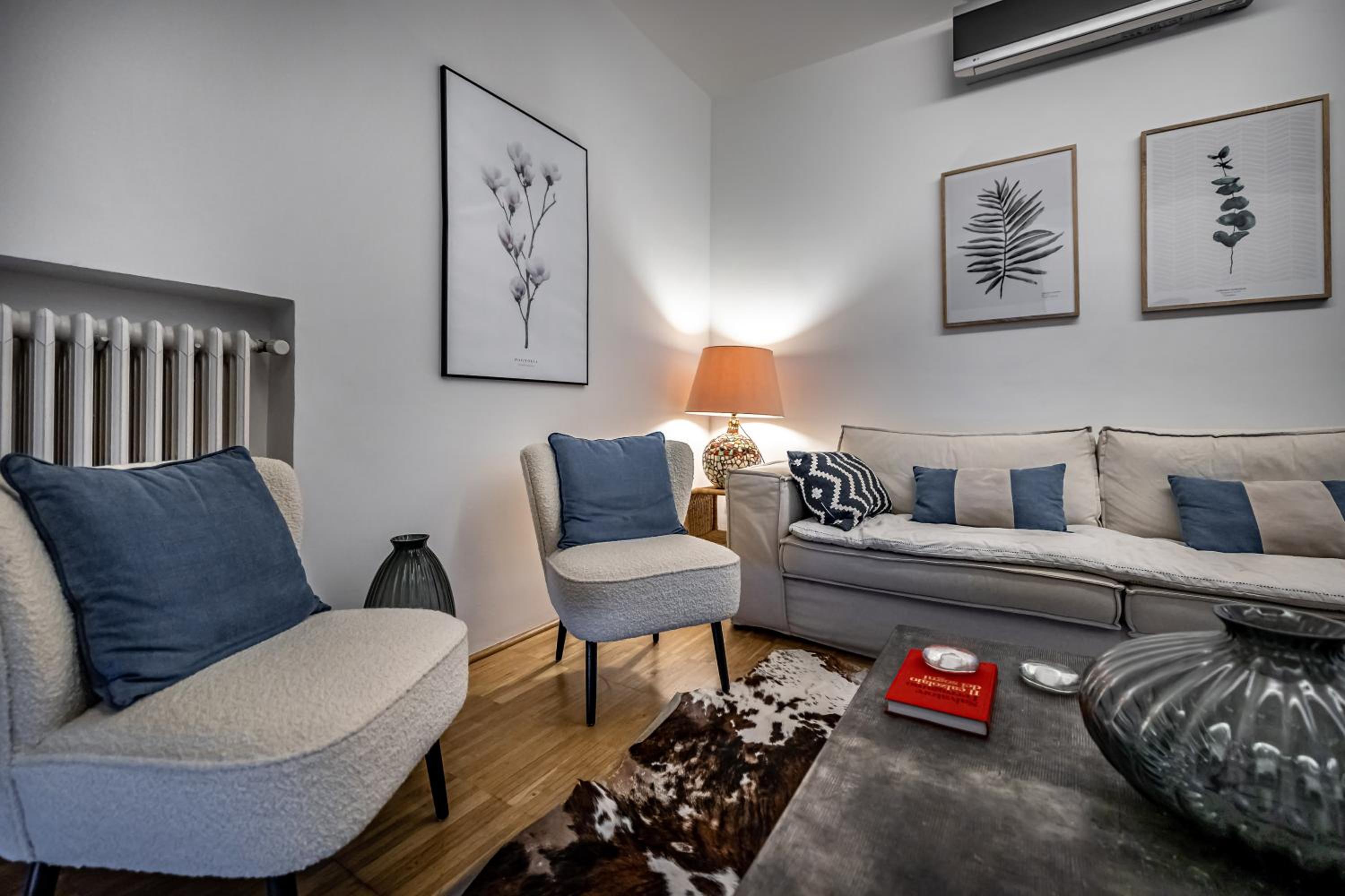 Three-Bedroom Apartment photo 1
