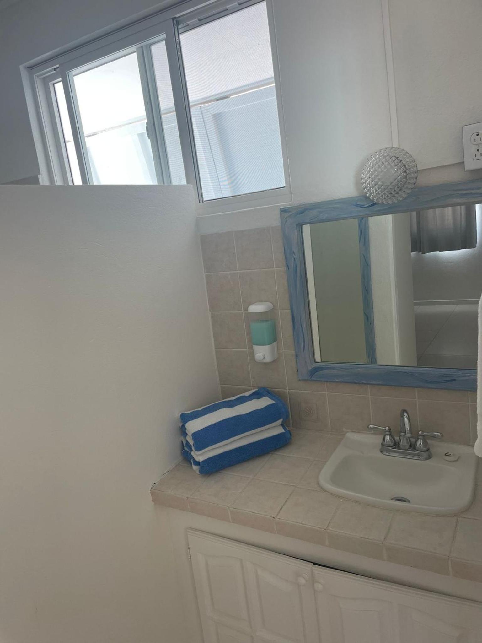 Deluxe Suite With Sea View photo 2
