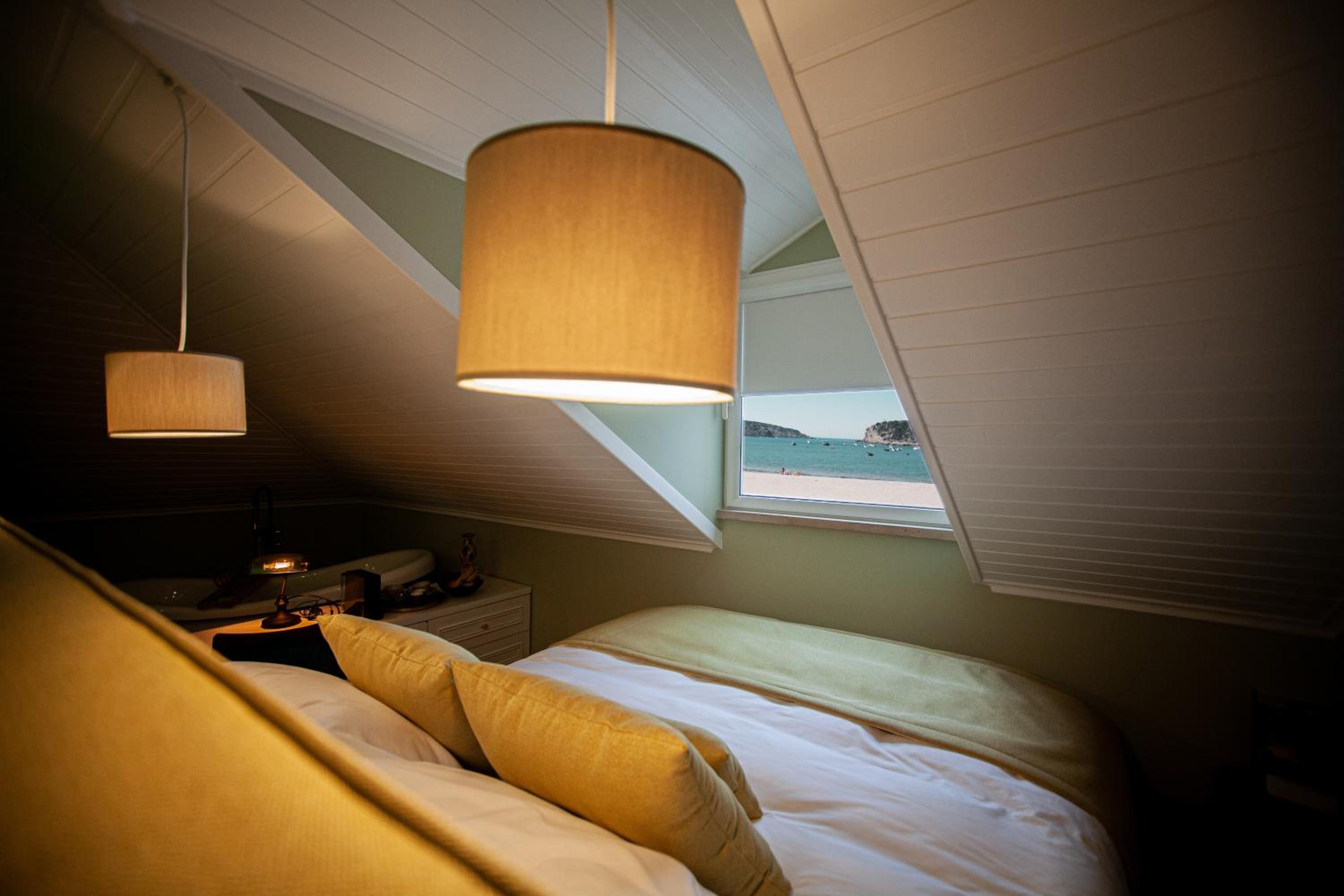 Queen Room with Sea View - Photo 1