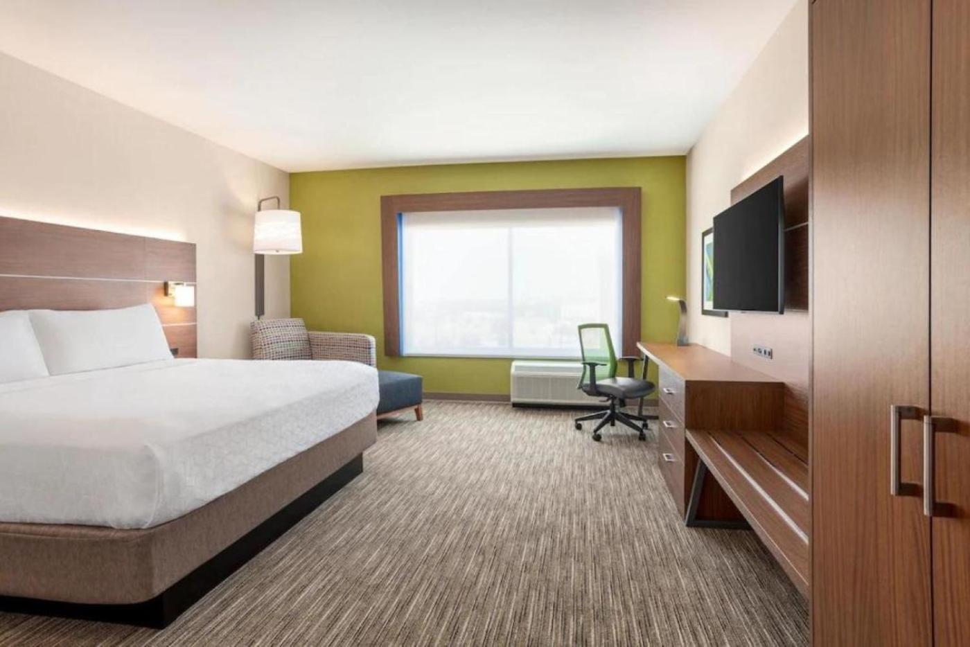 Standard King Room - Photo 1