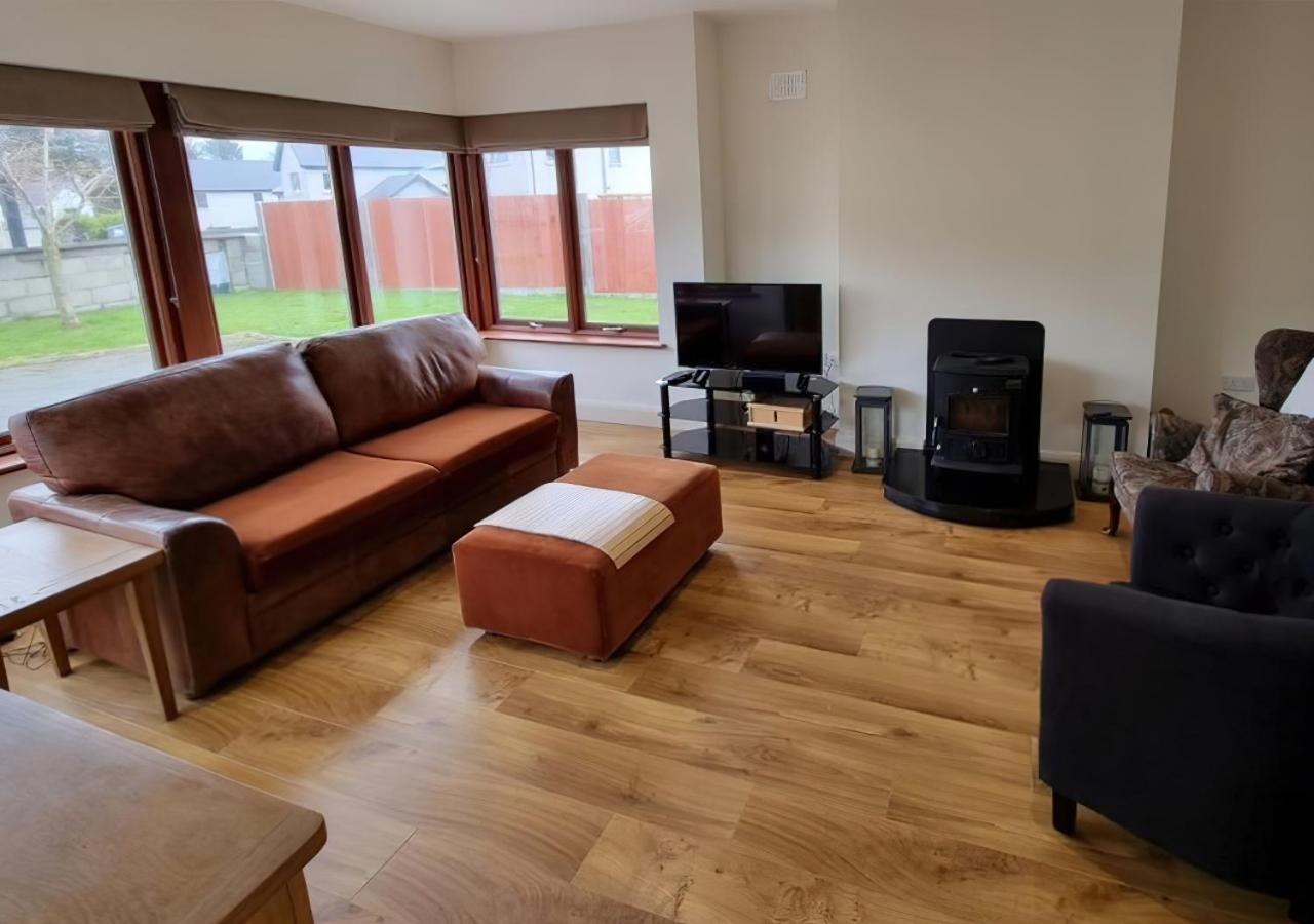 Four-Bedroom House photo 1
