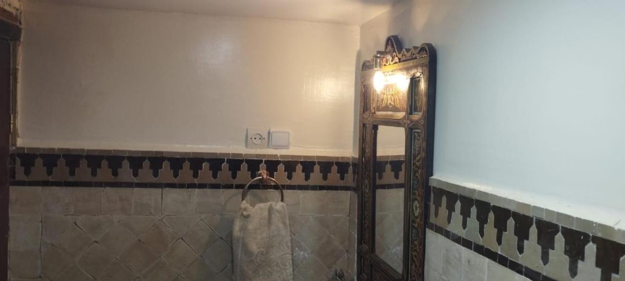 Large Double or Twin Room - Photo 9