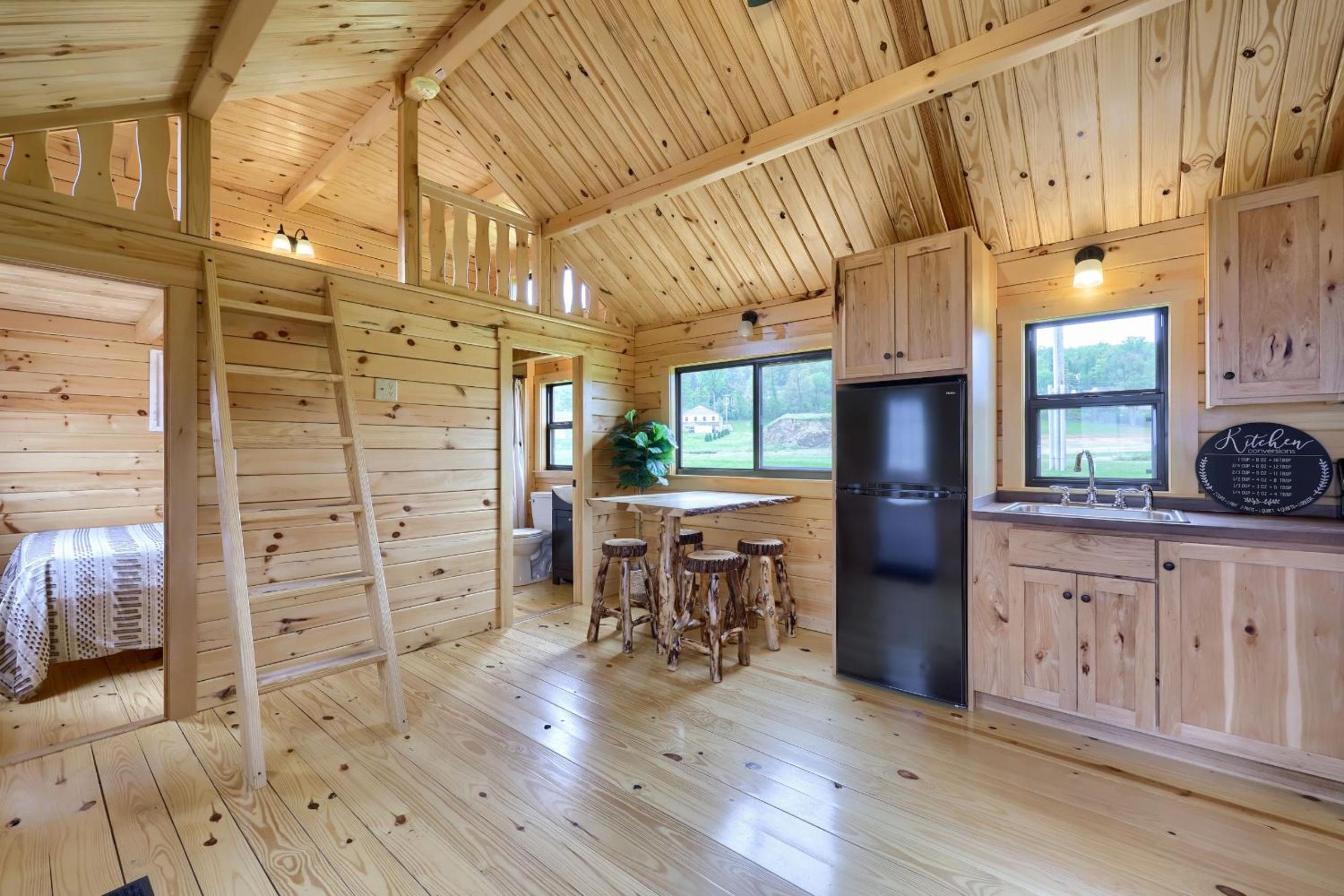 Log Cabin with Loft photo 2