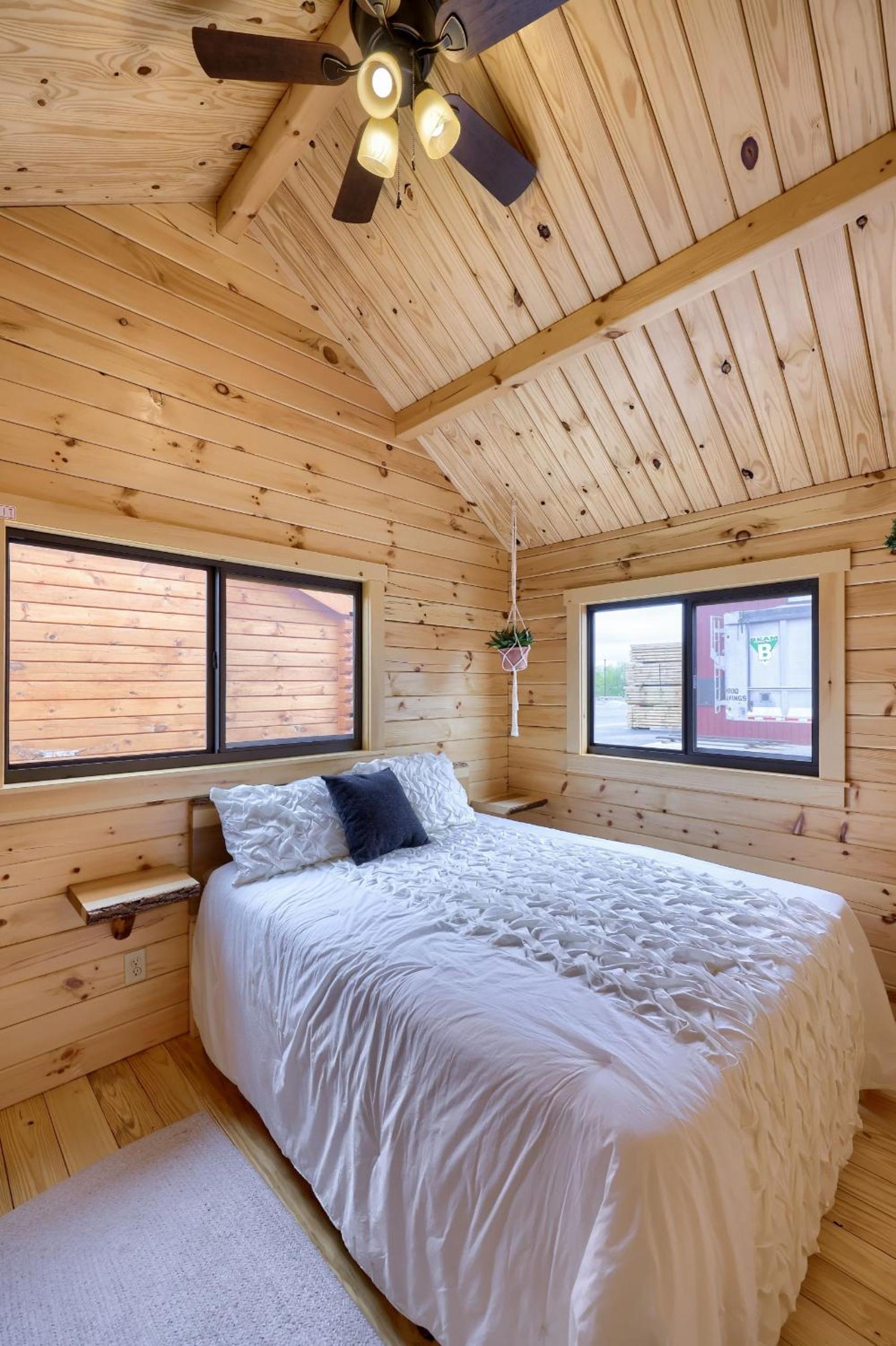 Log Cabin with Loft photo 1