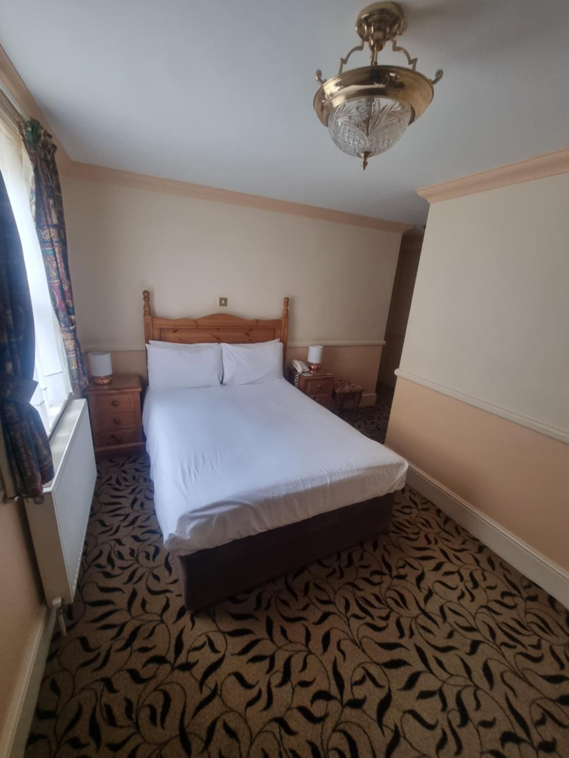 Double Room Ensuite - Photo 4