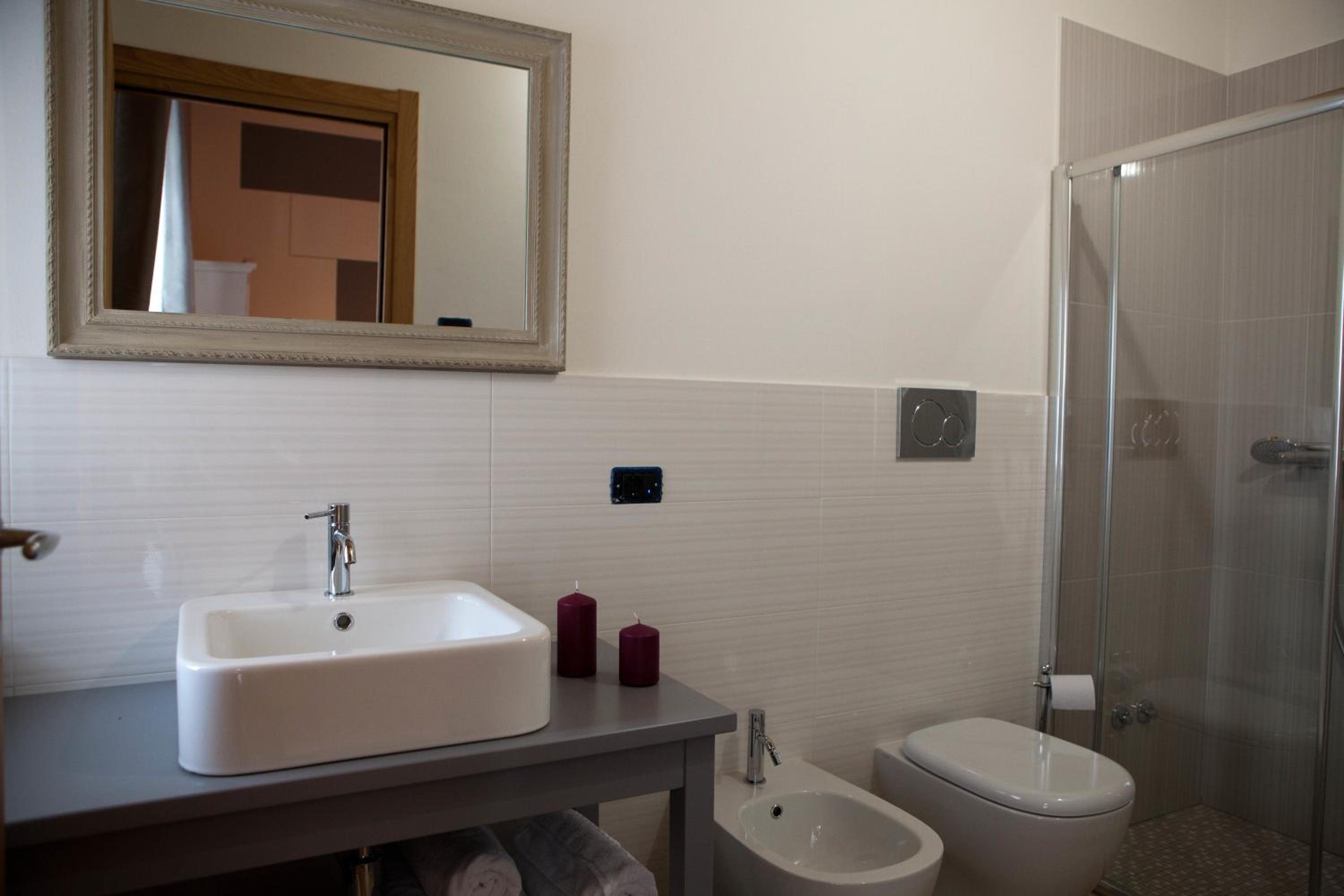 Quadruple Room - Photo 5