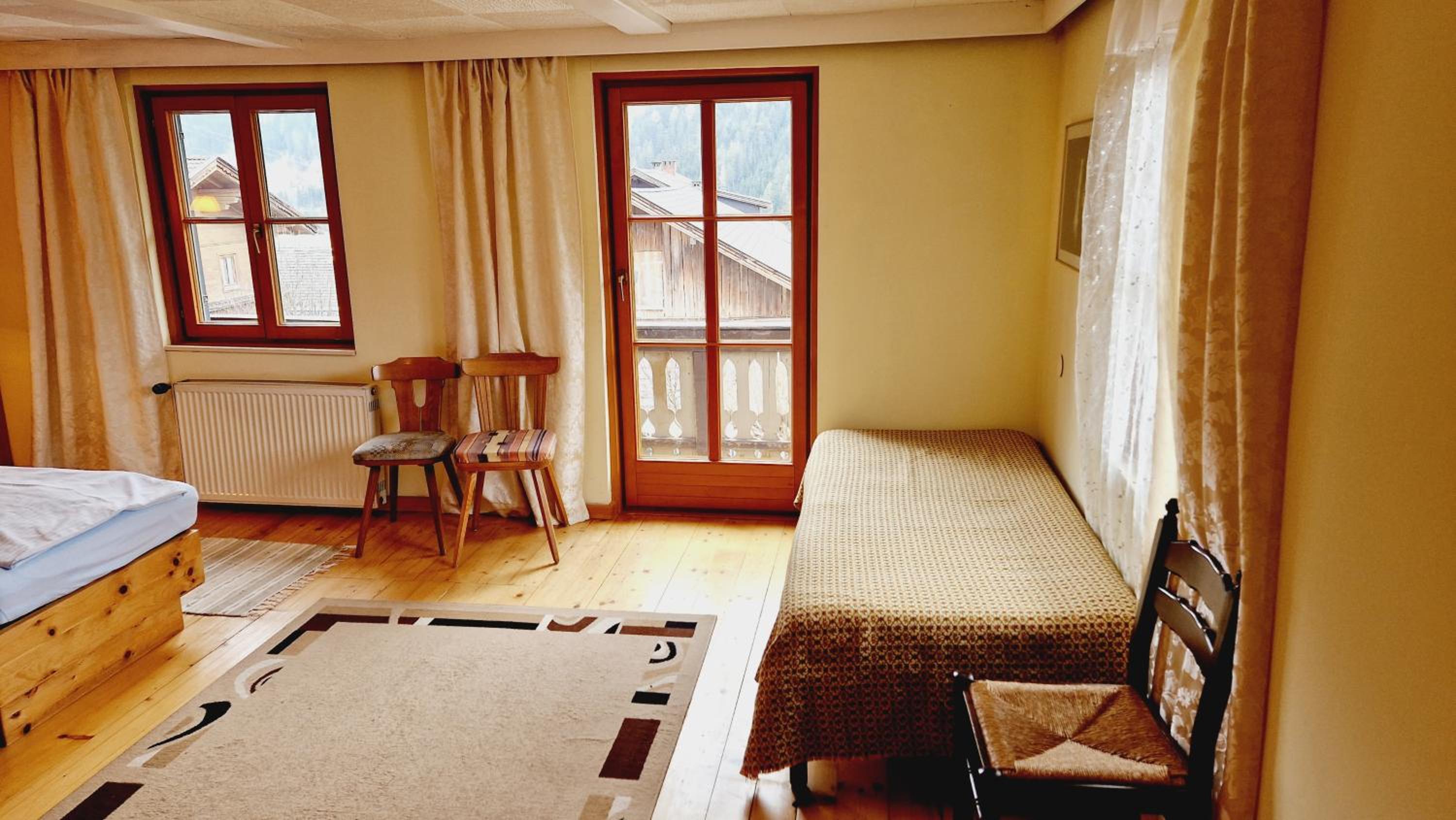 Deluxe Double Room with Shower - Photo 2