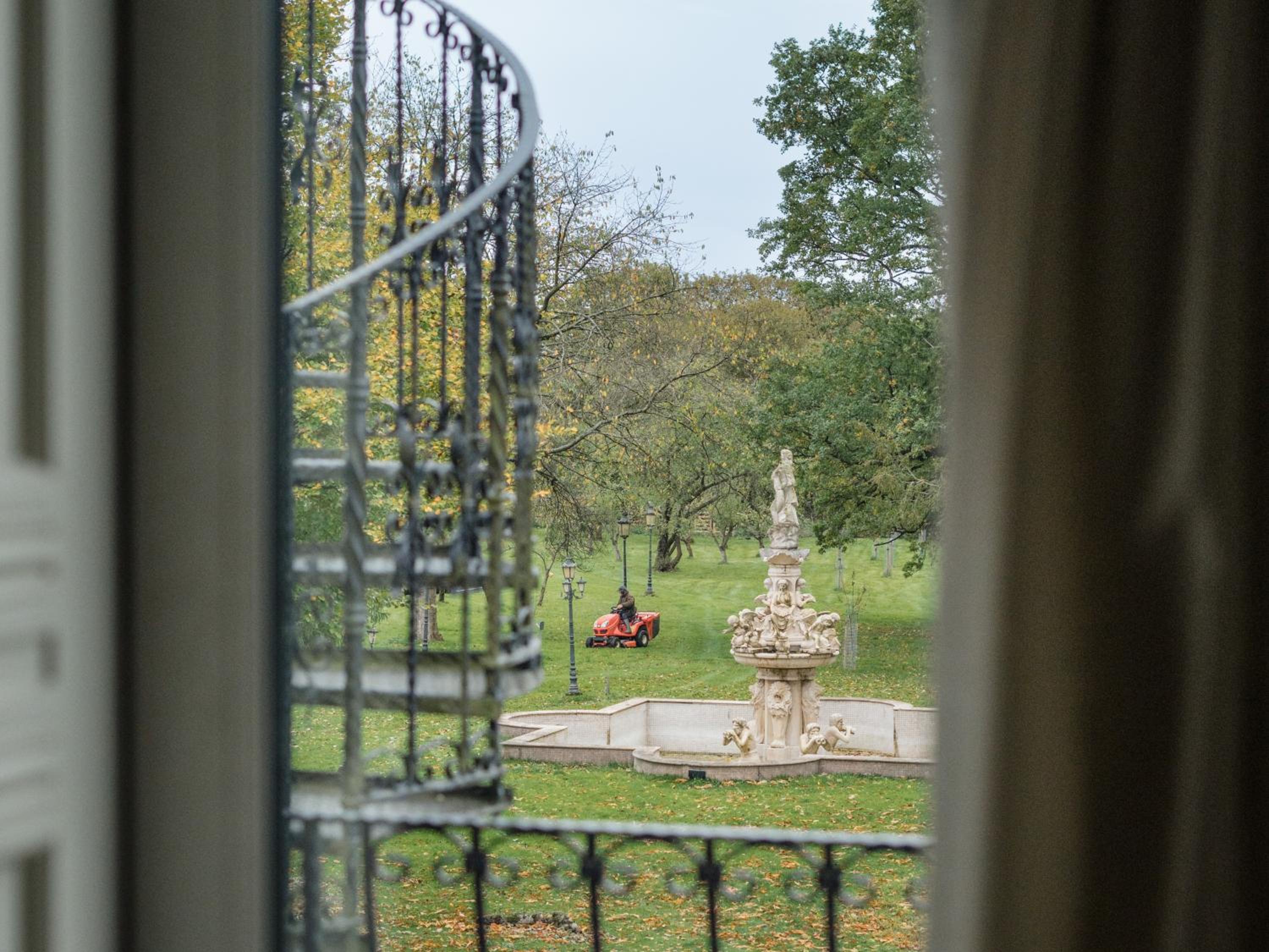 Deluxe Suite with Garden View photo 2