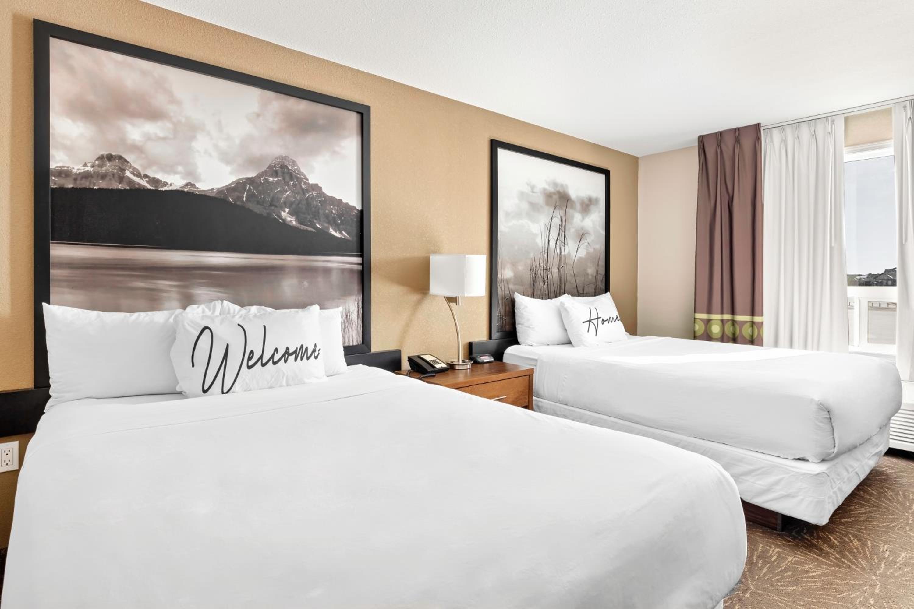Standard Queen Room