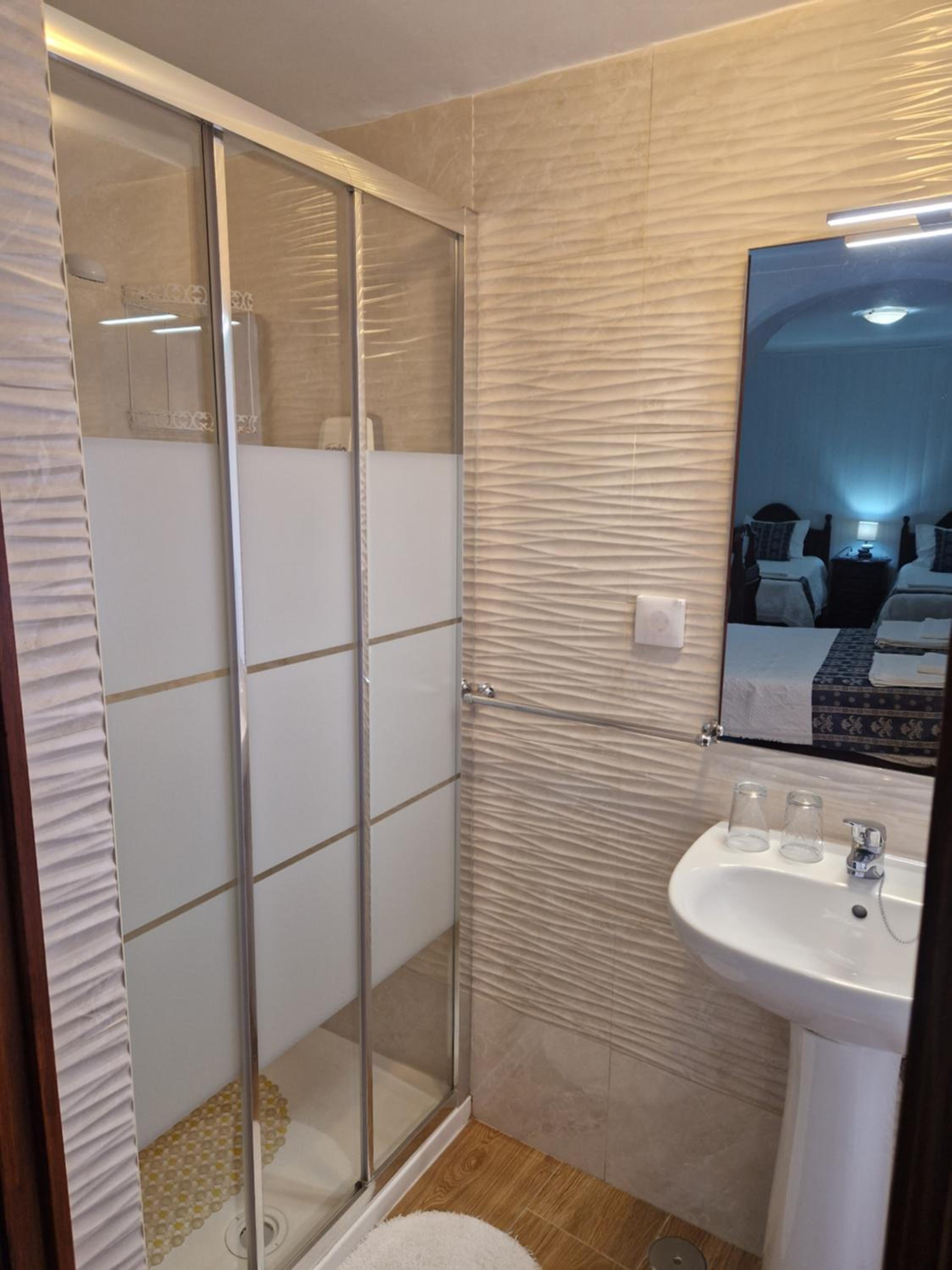 Family Room with Private Bathroom - Photo 6
