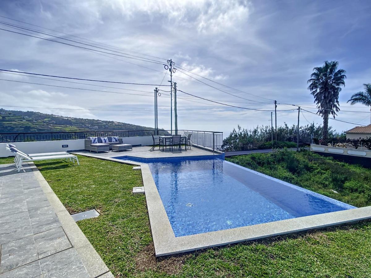Villa with Private Pool photo 2