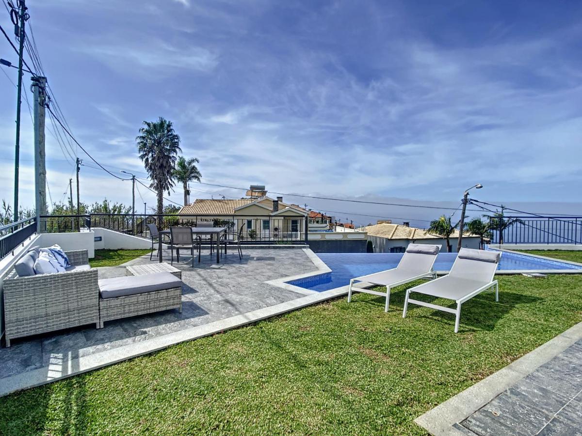Villa with Private Pool photo 1