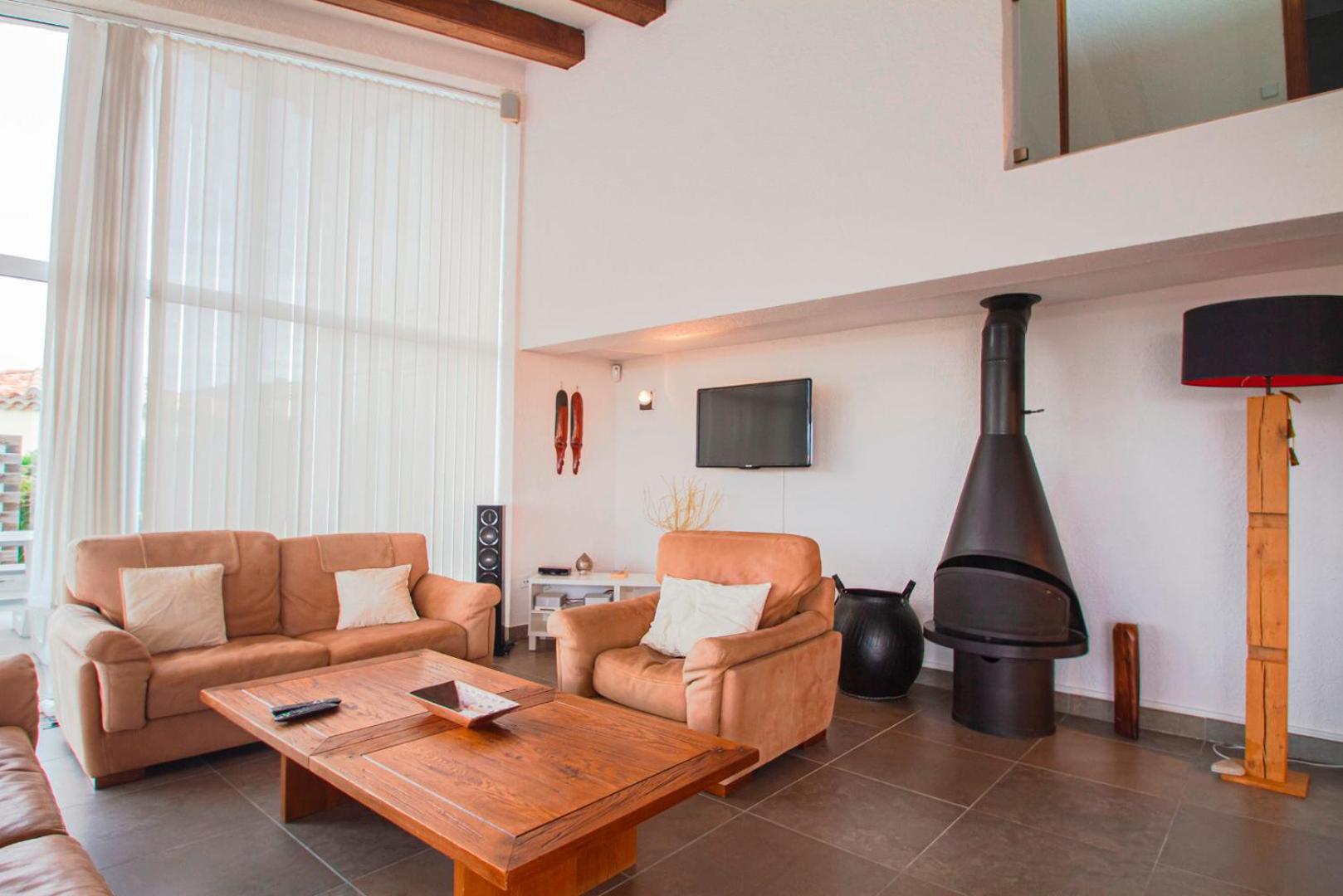 Villa with Sea View photo 2