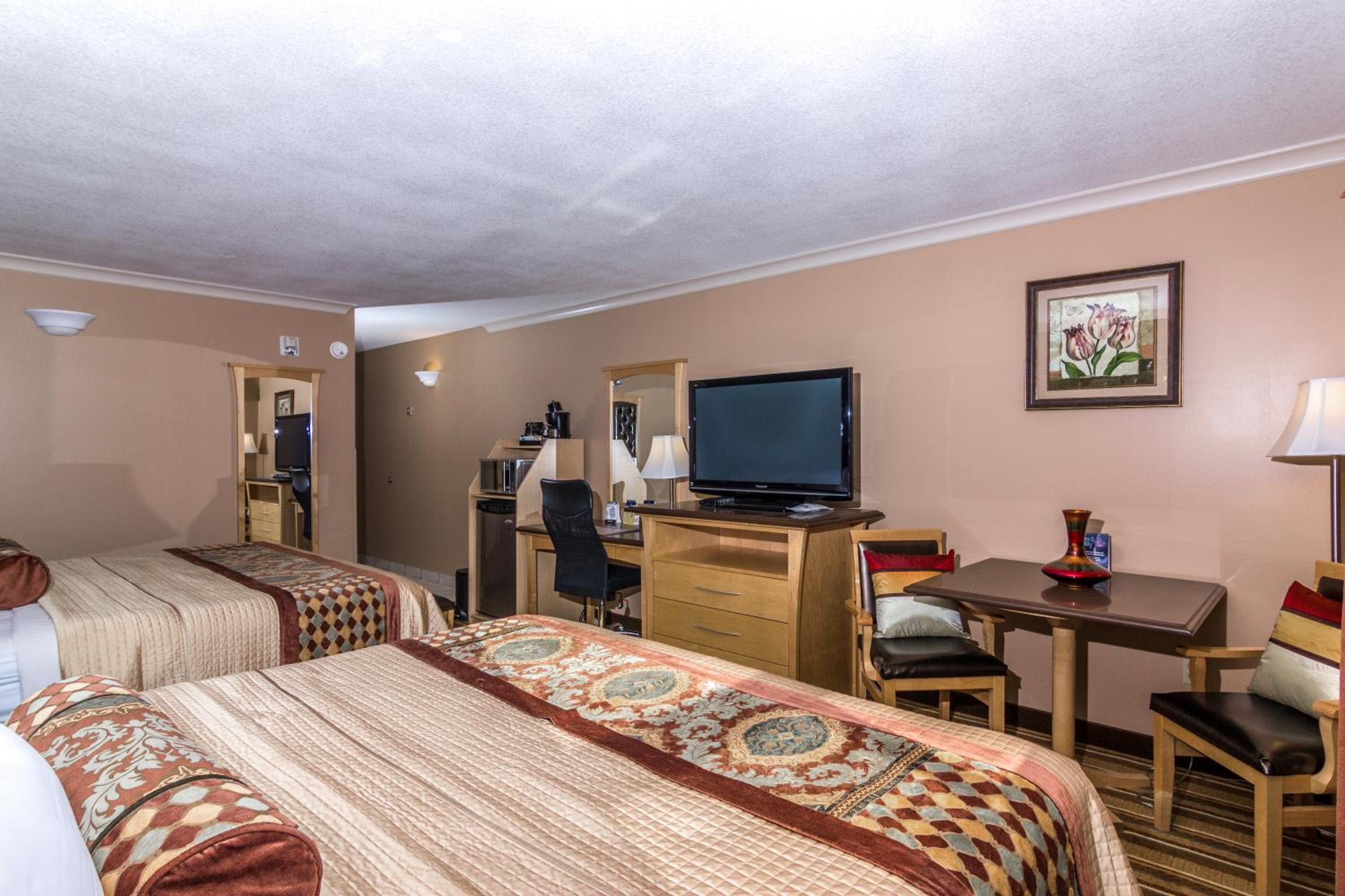 King Room with Two King Beds - Non Smoking