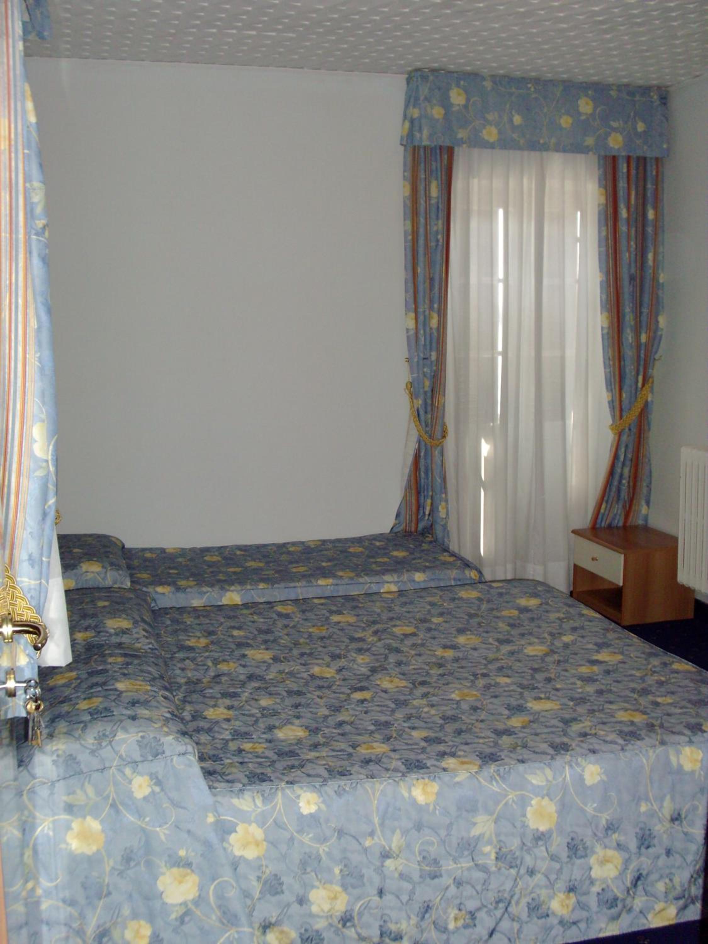Triple Room With Balcony And Lake View