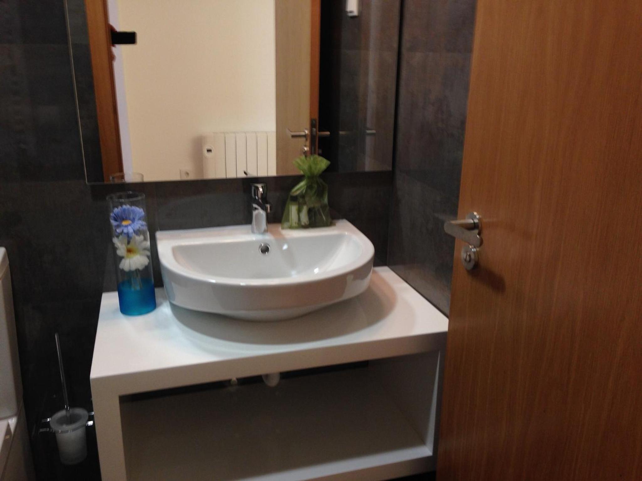 Double or Twin Room with Private Bathroom photo 3