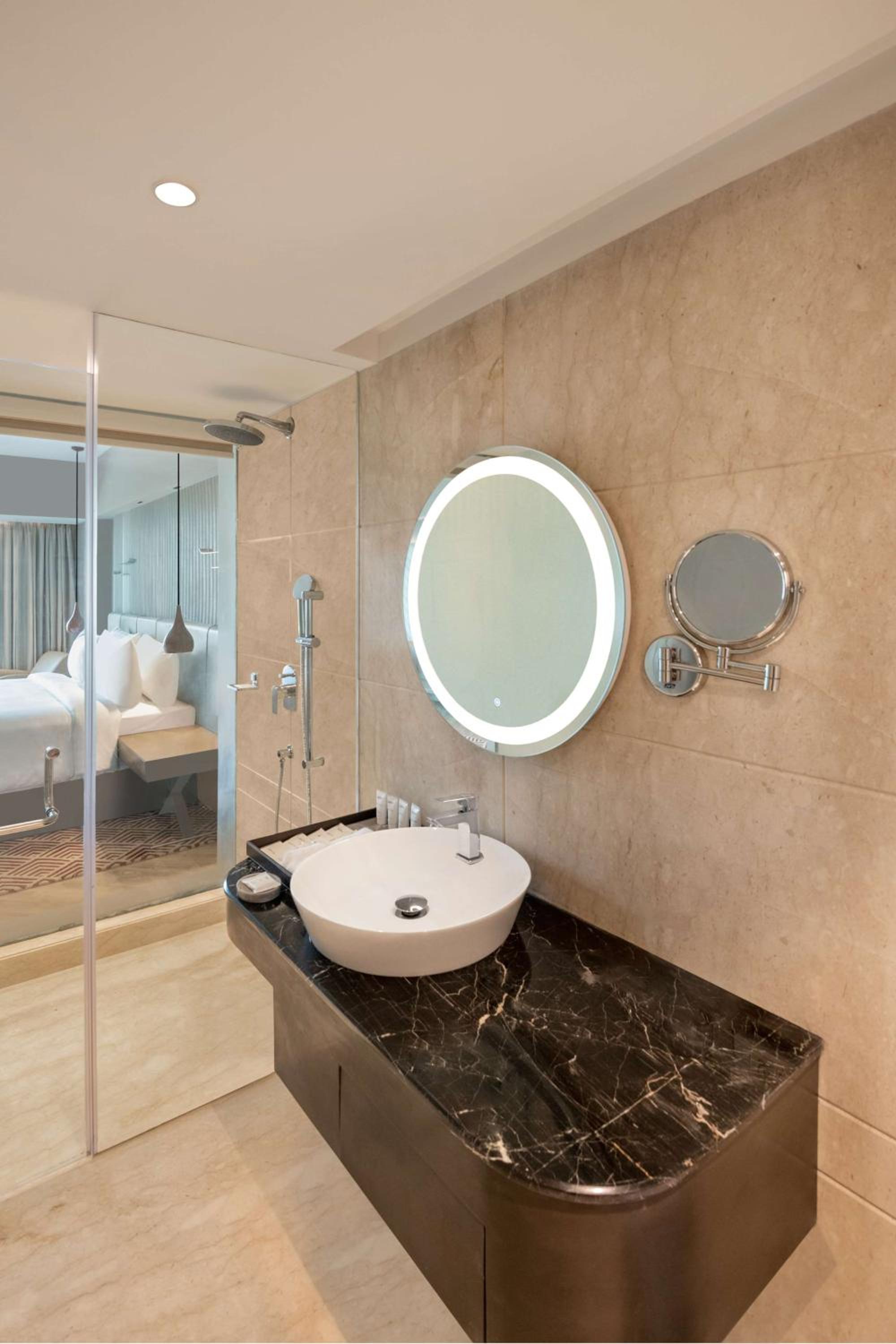 Superior Room with 20% discount on food & beverage - Photo 6