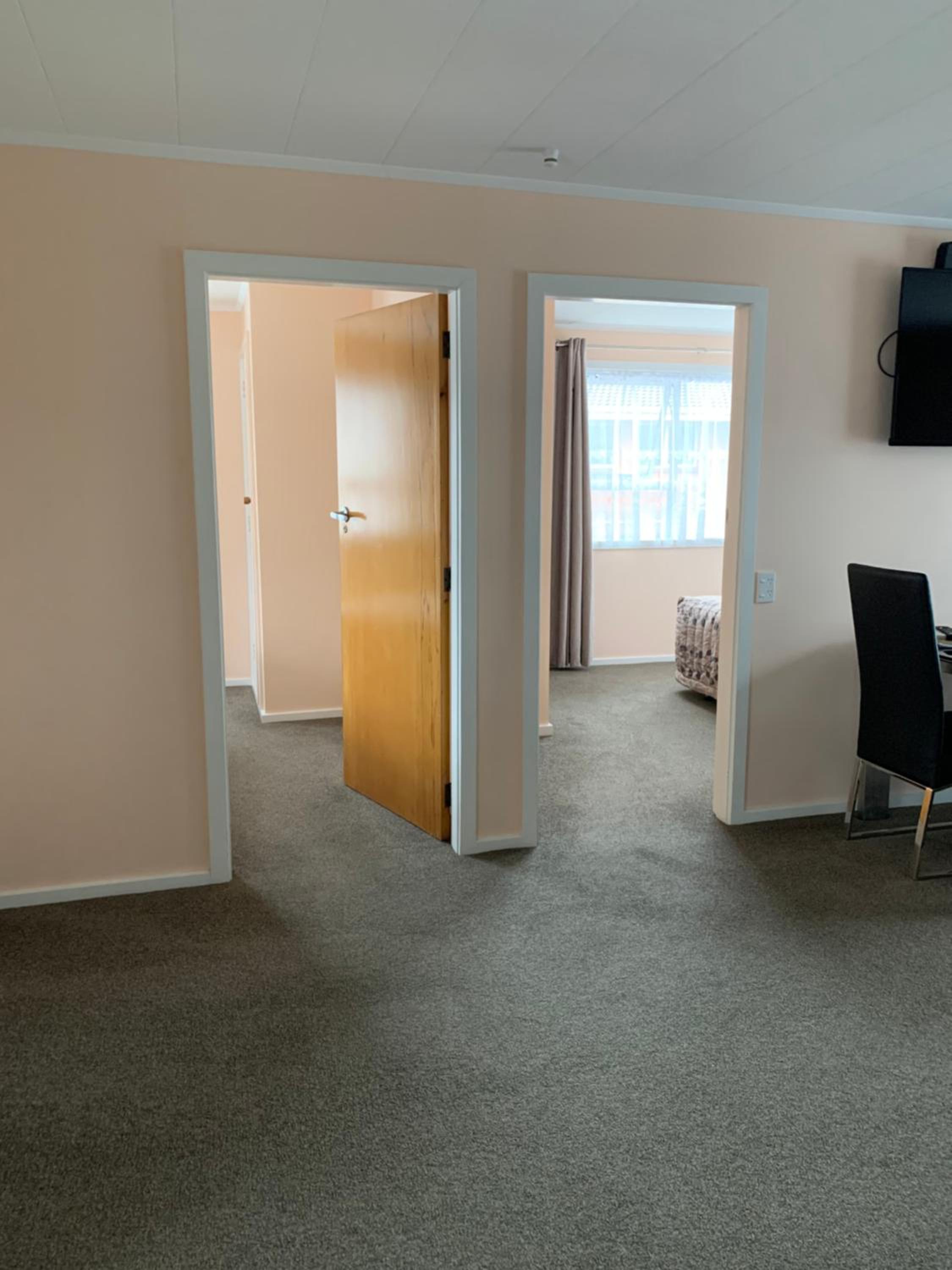 Standard Double Room - Photo 2