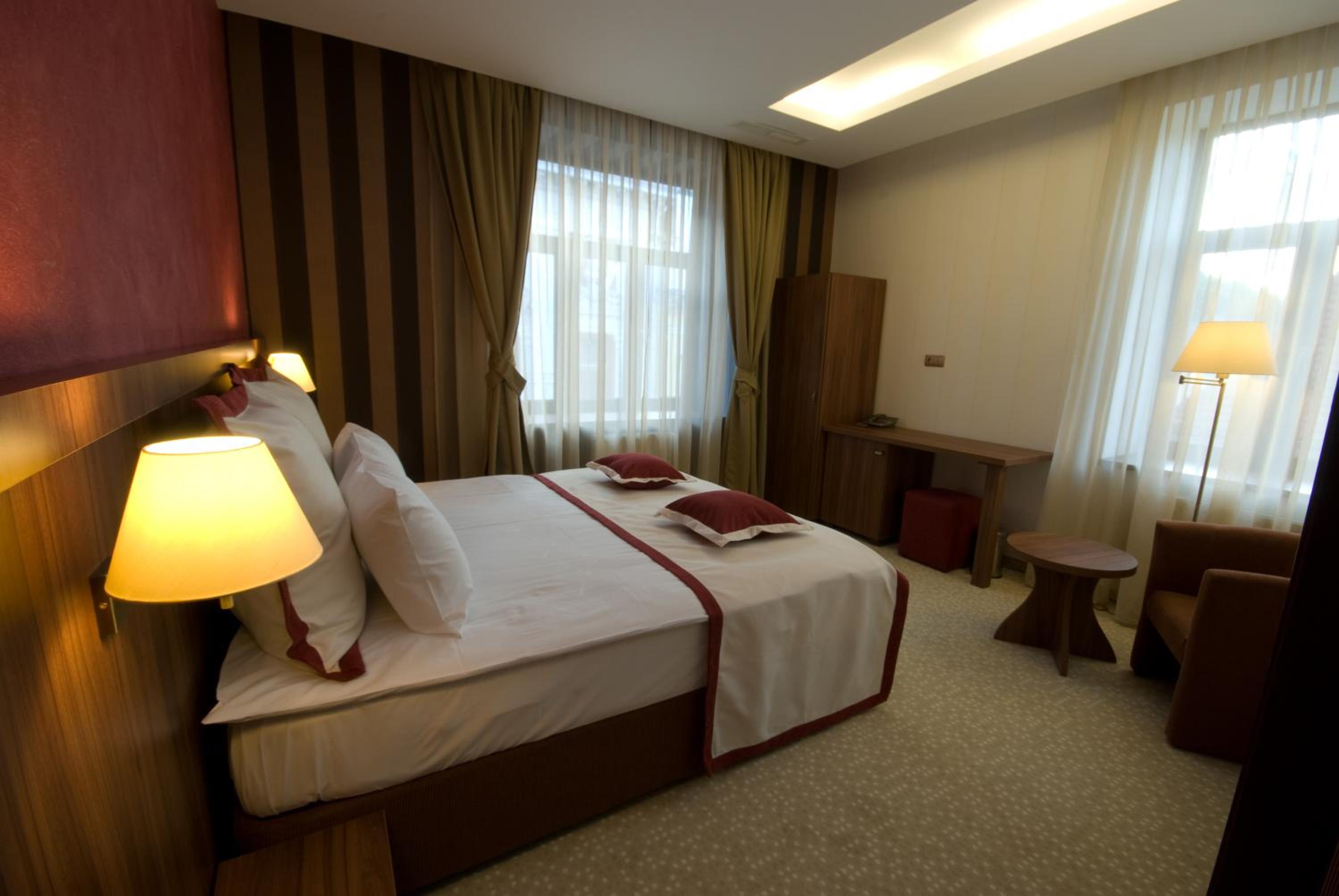 Superior Double Room - Photo 2