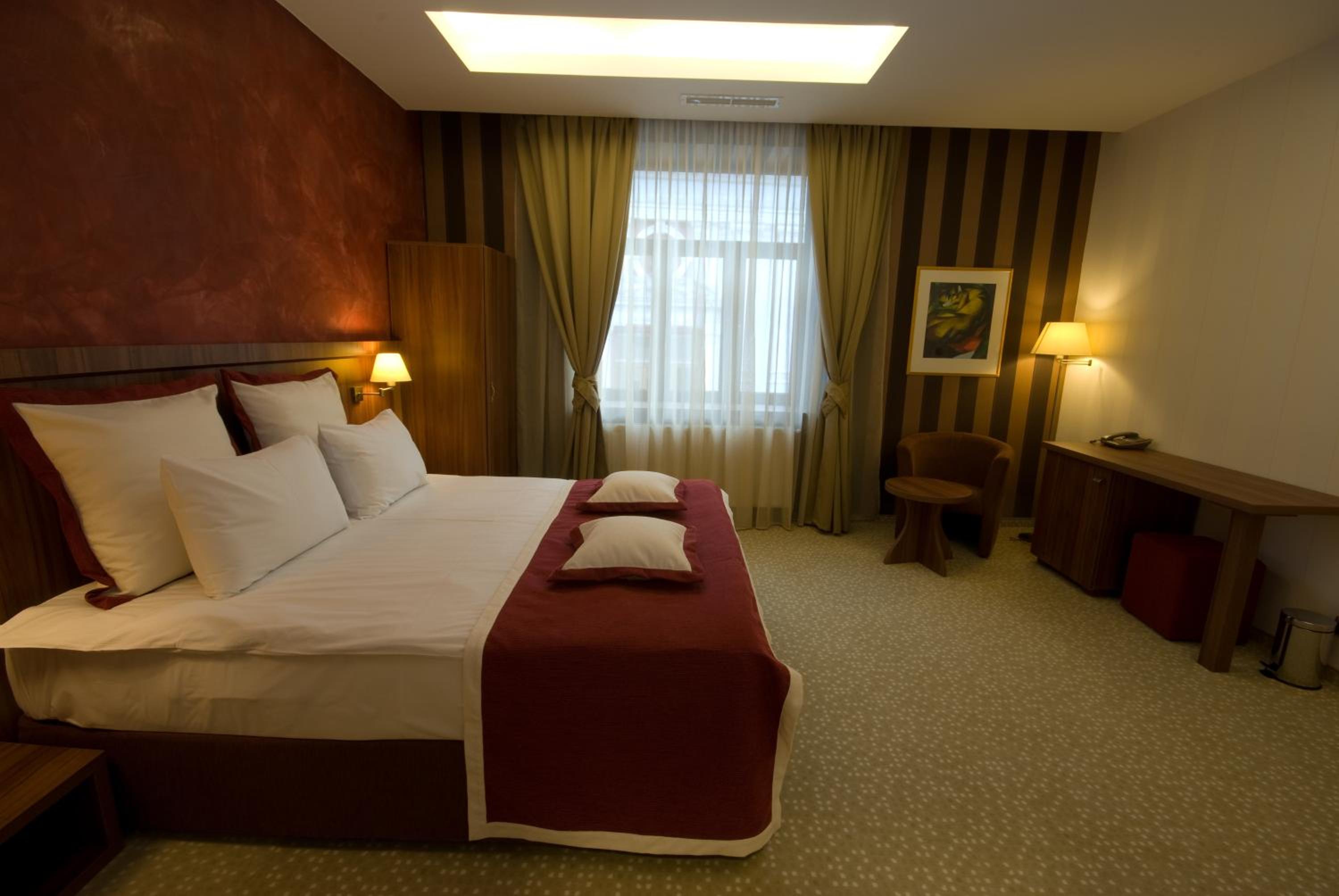 Standard Double Room - Photo 2