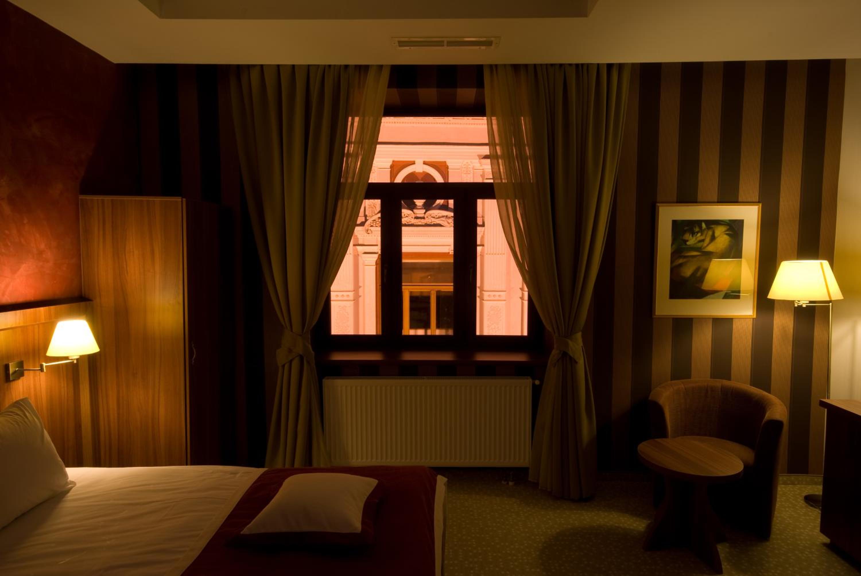 Standard Double Room - Photo 5