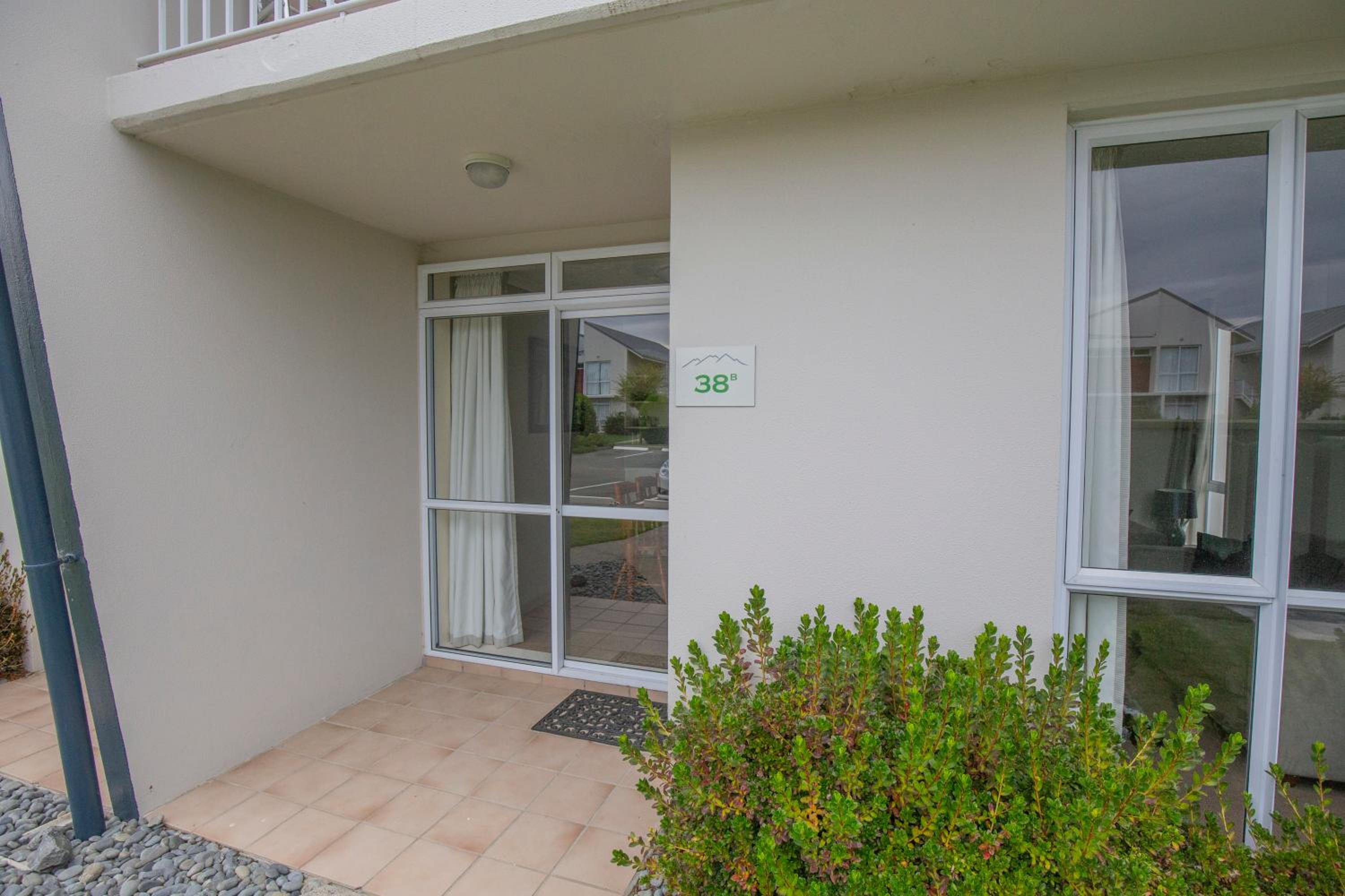 Apartment - Ground Floor photo 2